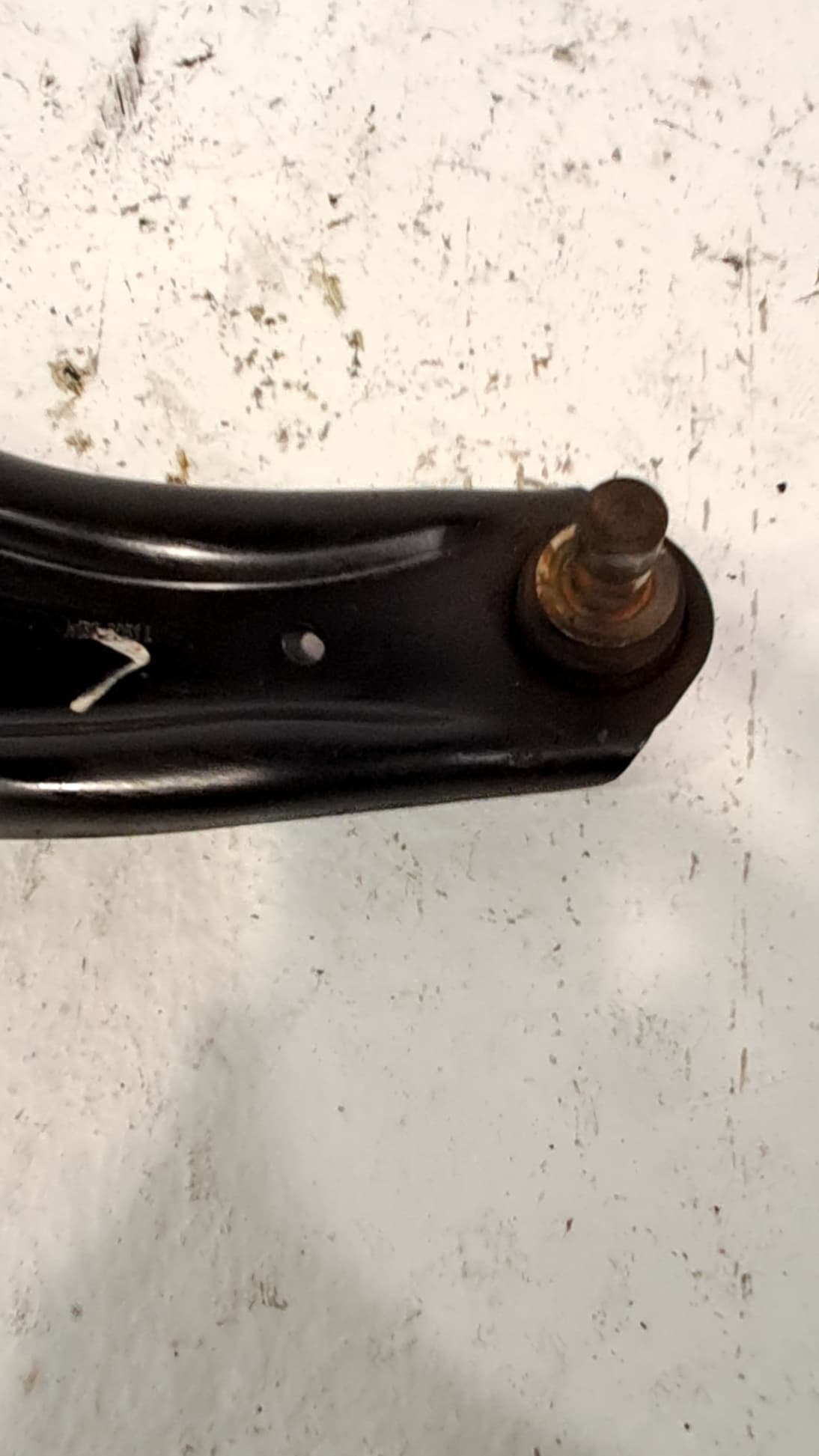 Brazo suspension inferior delantero izquierdo FORD FIESTA 3