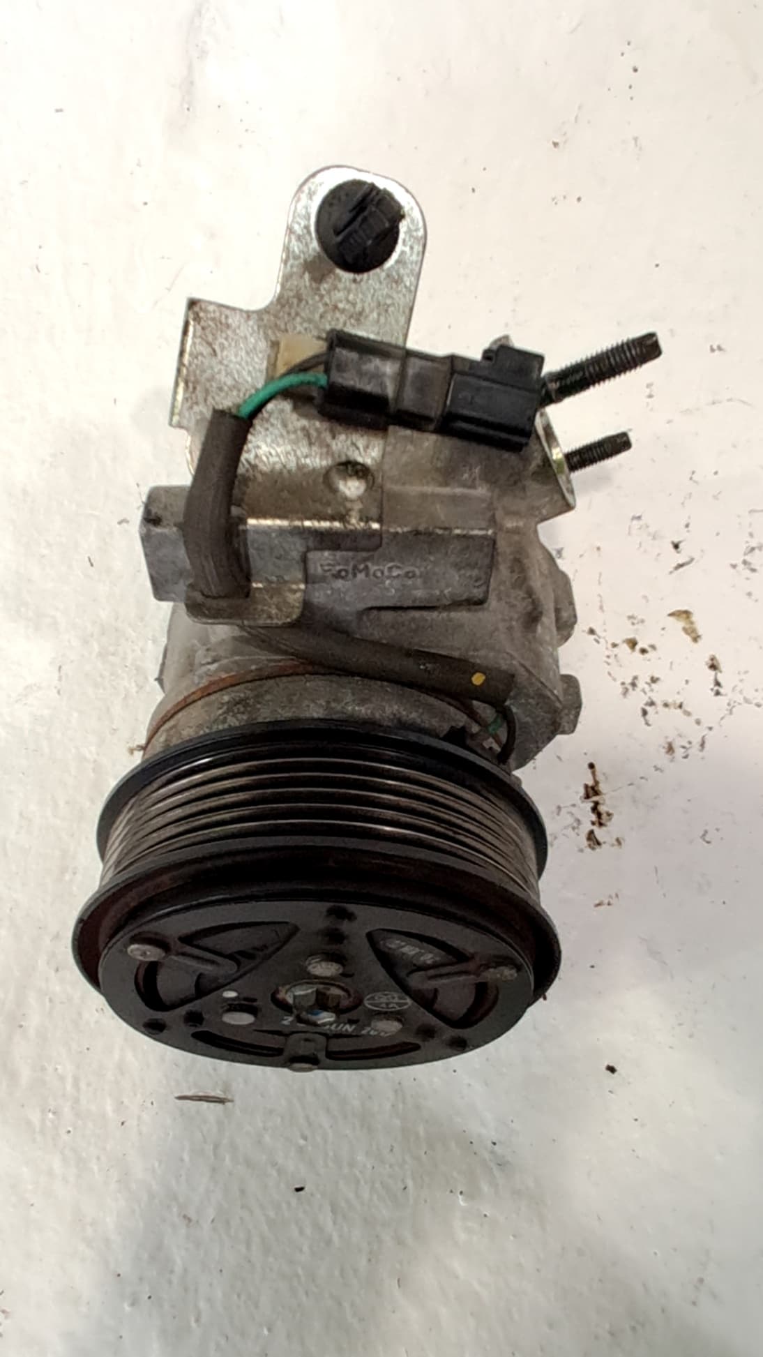 Recambio FORD FIESTA ref. 2451790