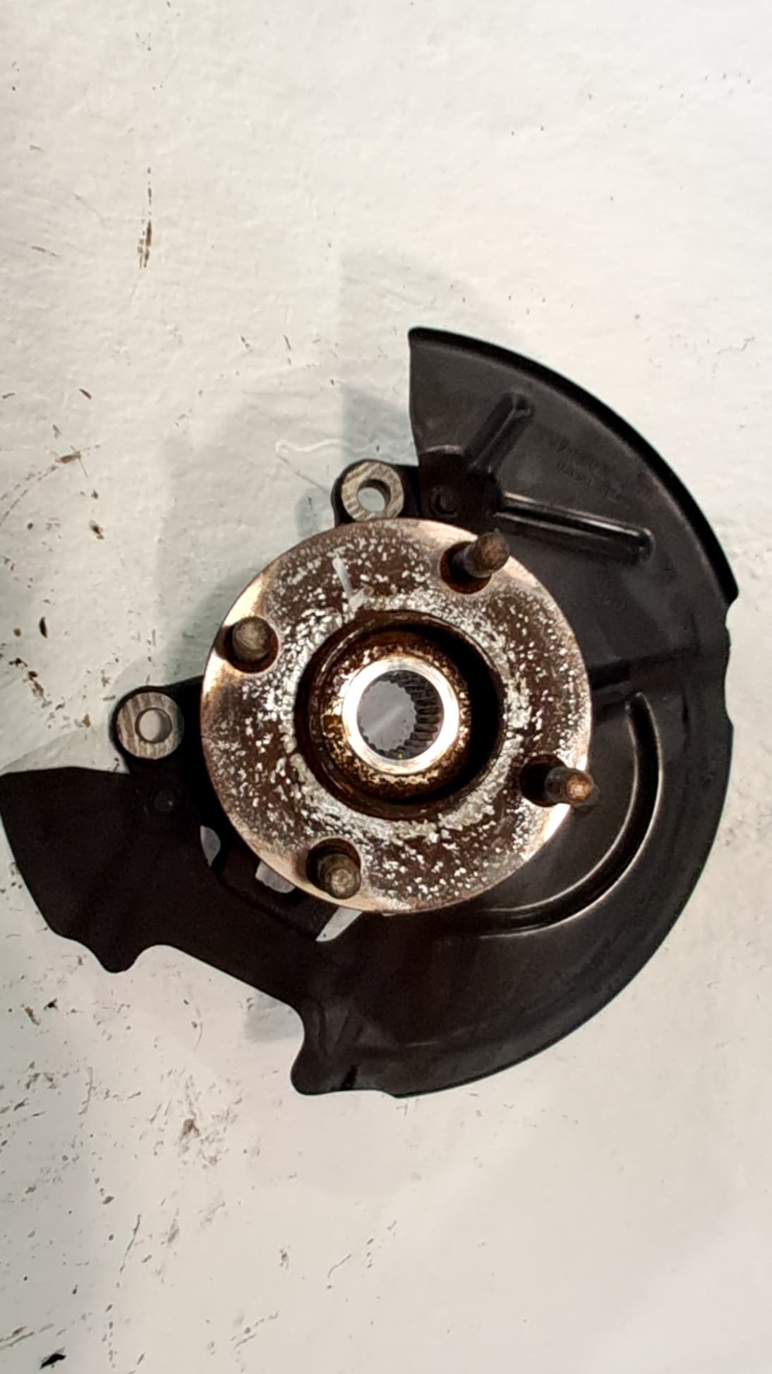 Mangueta delantera izquierda FORD FIESTA