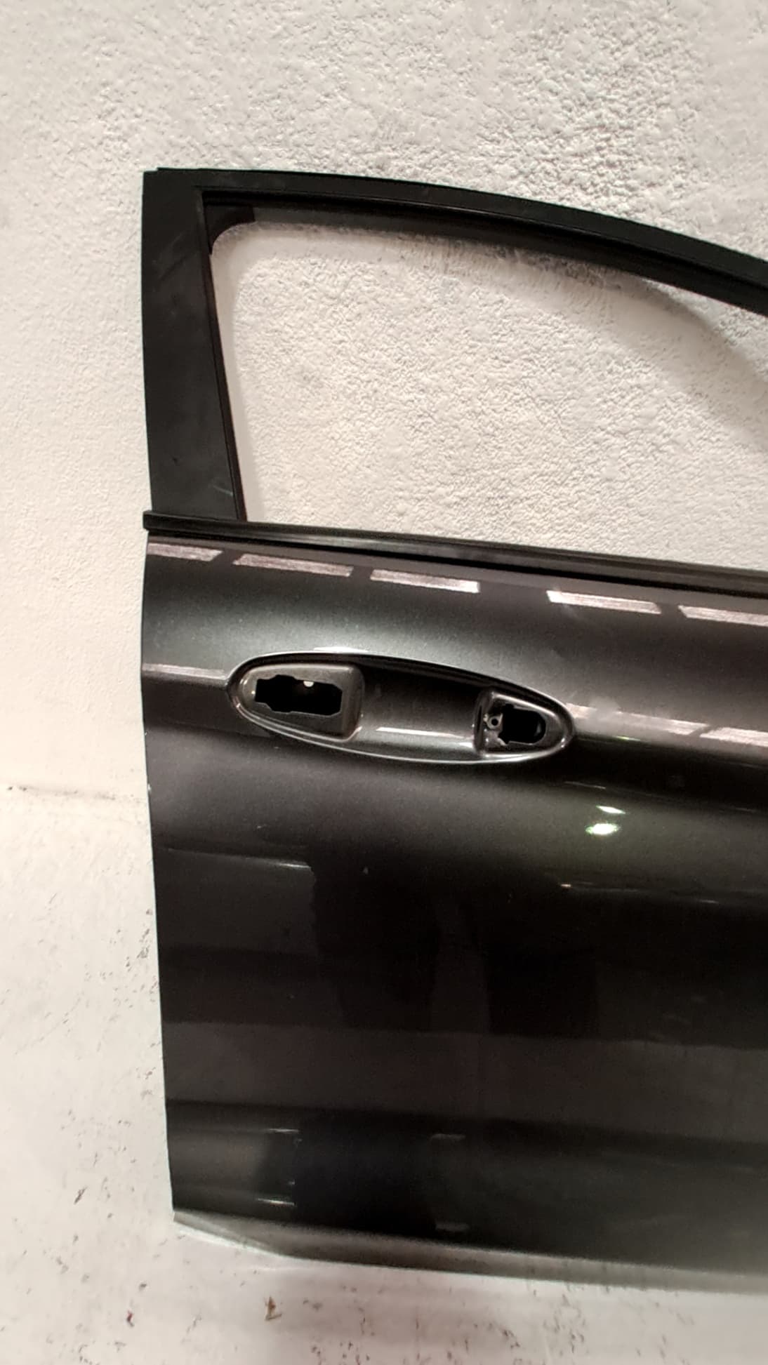 Puerta delantera derecha FORD FIESTA 4