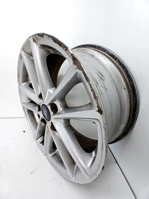 Llanta FORD FOCUS III 2