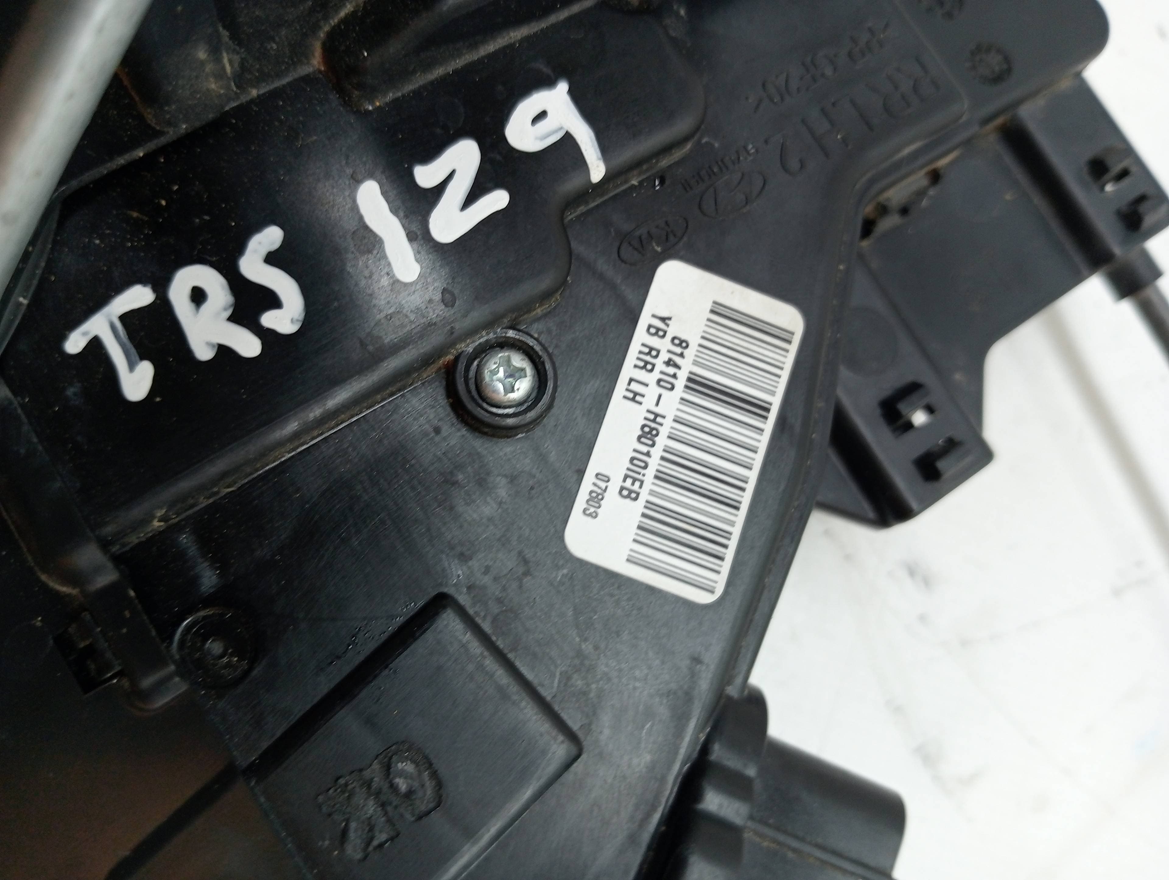 Cerradura puerta trasera izquierda KIA RIO 3