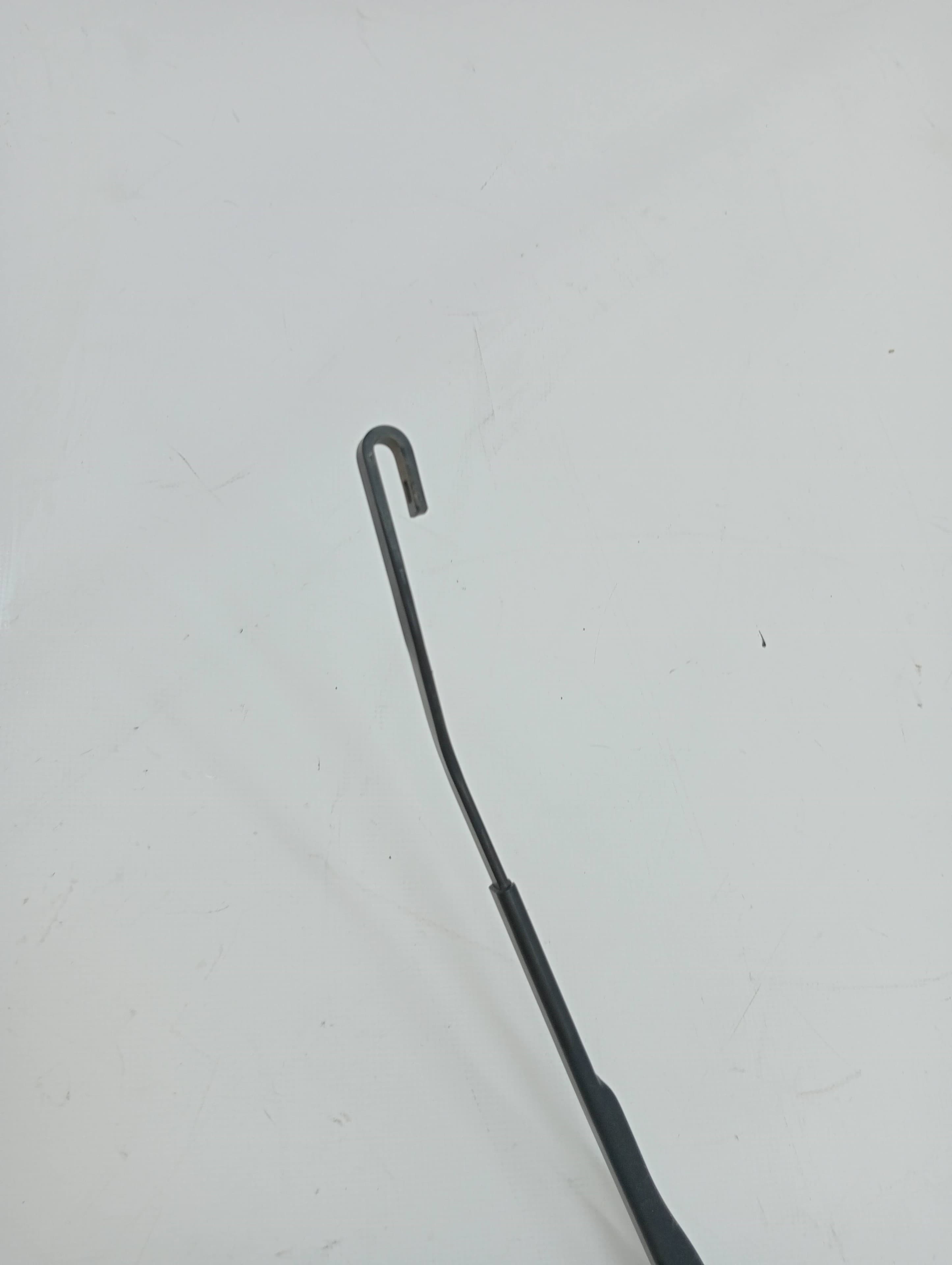 Brazo limpia delantero izquierdo KIA RIO 2
