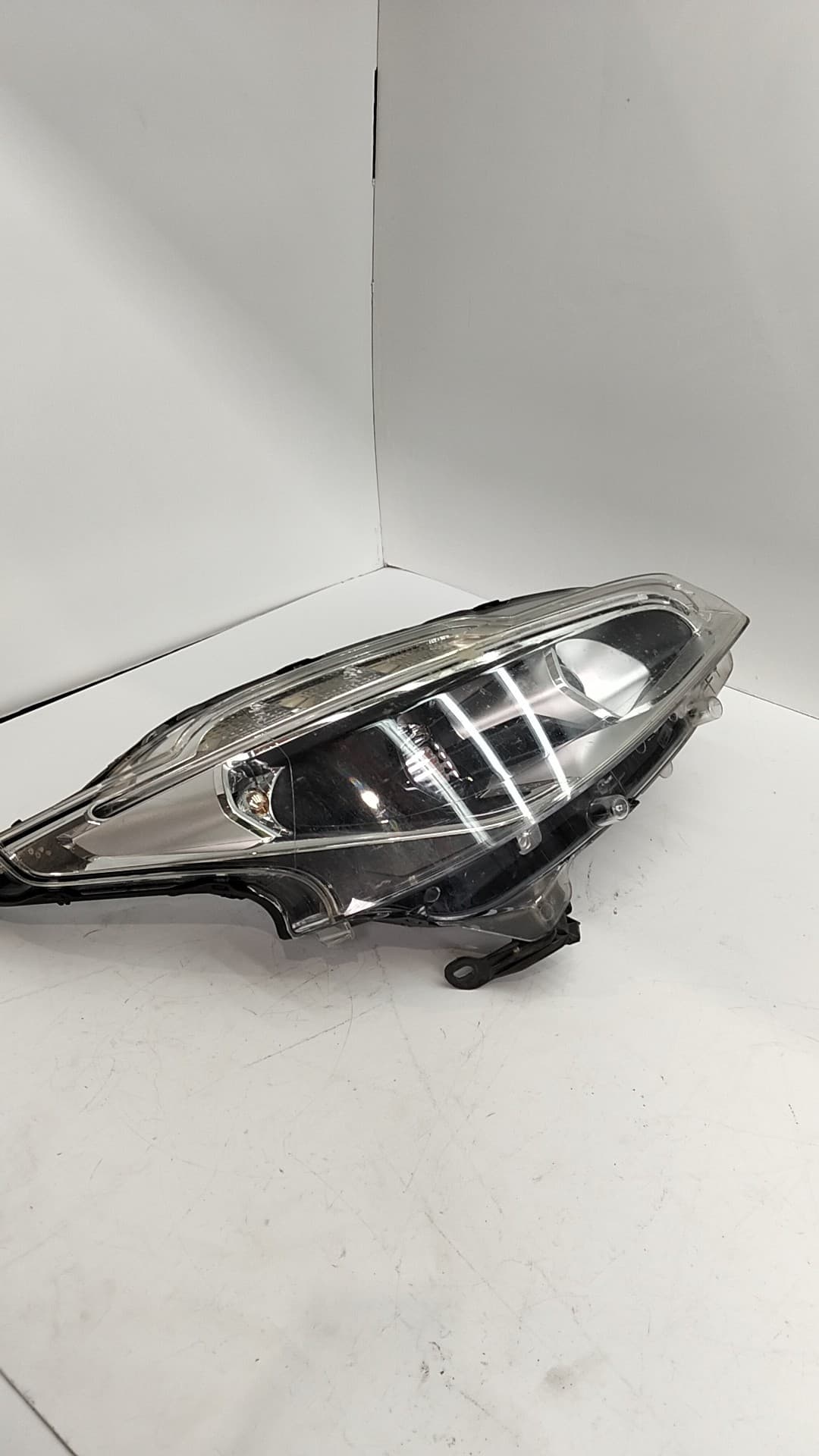 Faro derecho PEUGEOT 208 (P2)