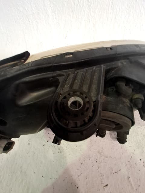 Recambio HYUNDAI GETZ (TB) ref. 921101C010 3