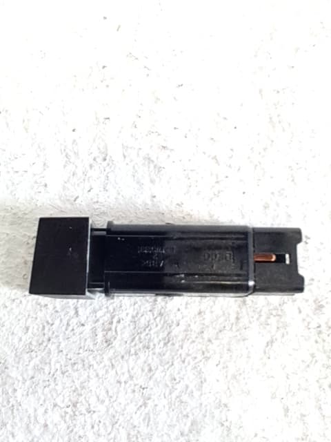 Interruptor HYUNDAI GETZ (TB)