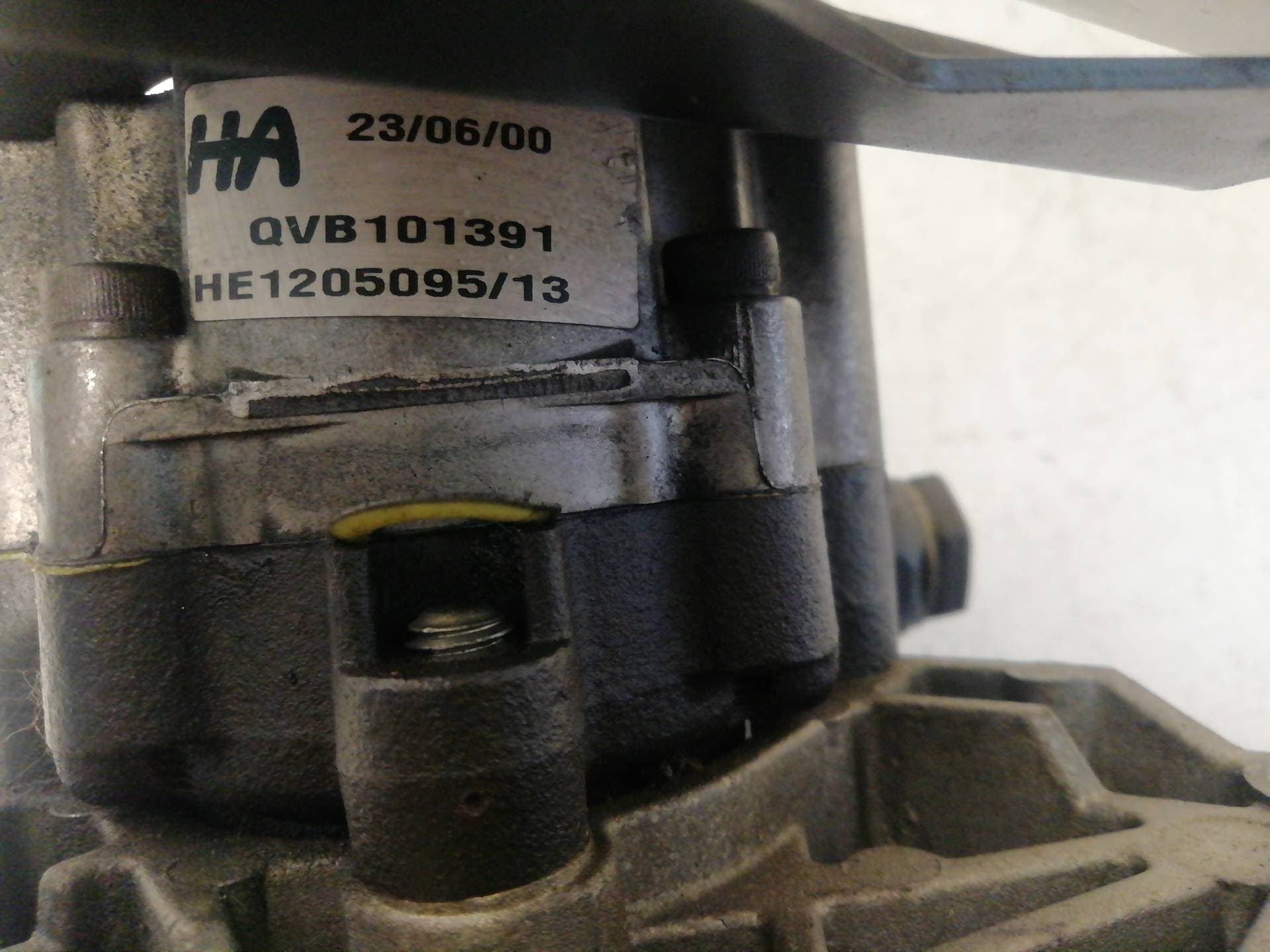 Bomba direccion MG SERIE 75 (RJ)