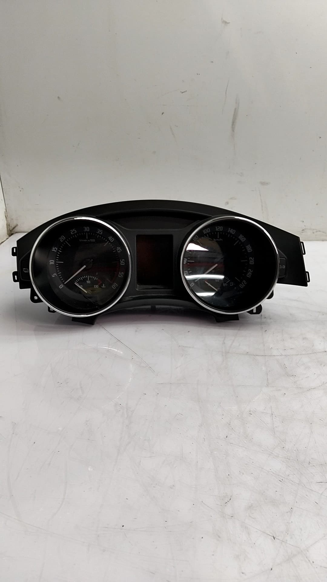 Cuadro instrumentos SKODA SUPERB II (3T4)