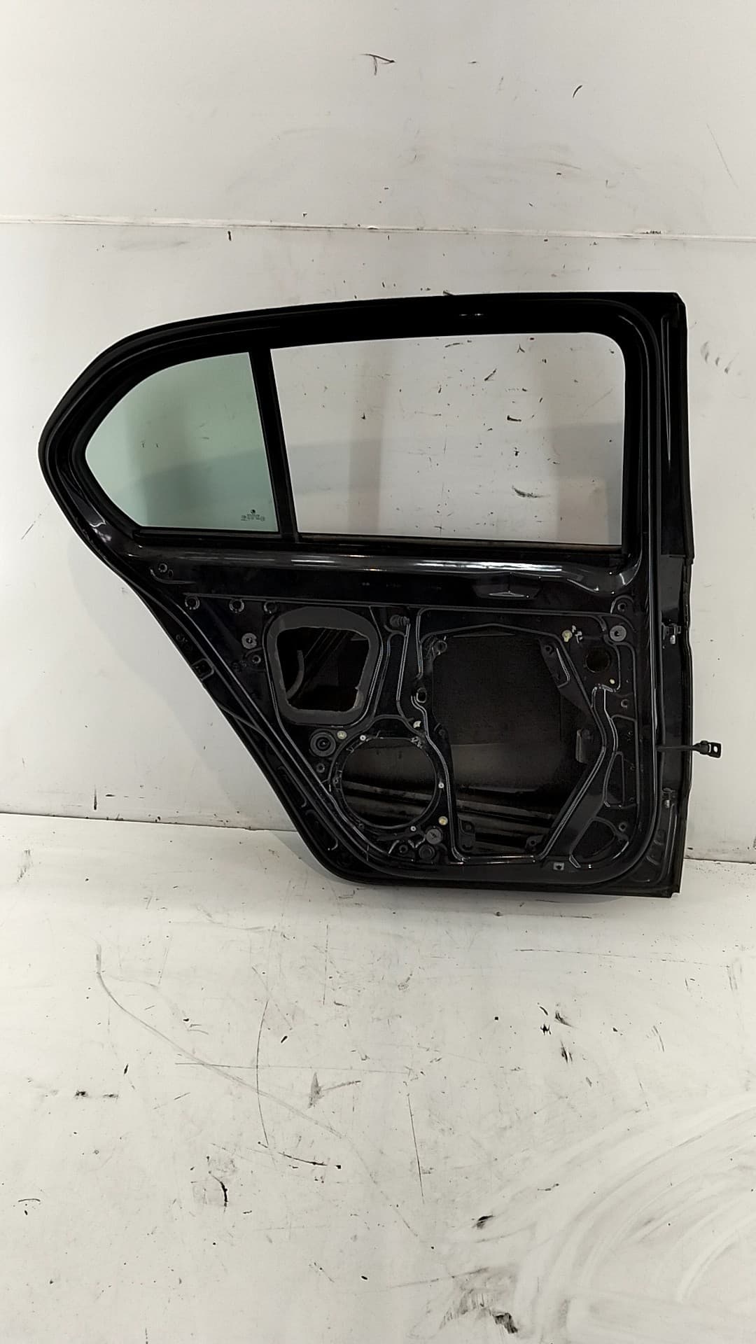Puerta trasera izquierda SKODA SUPERB II (3T4) 2