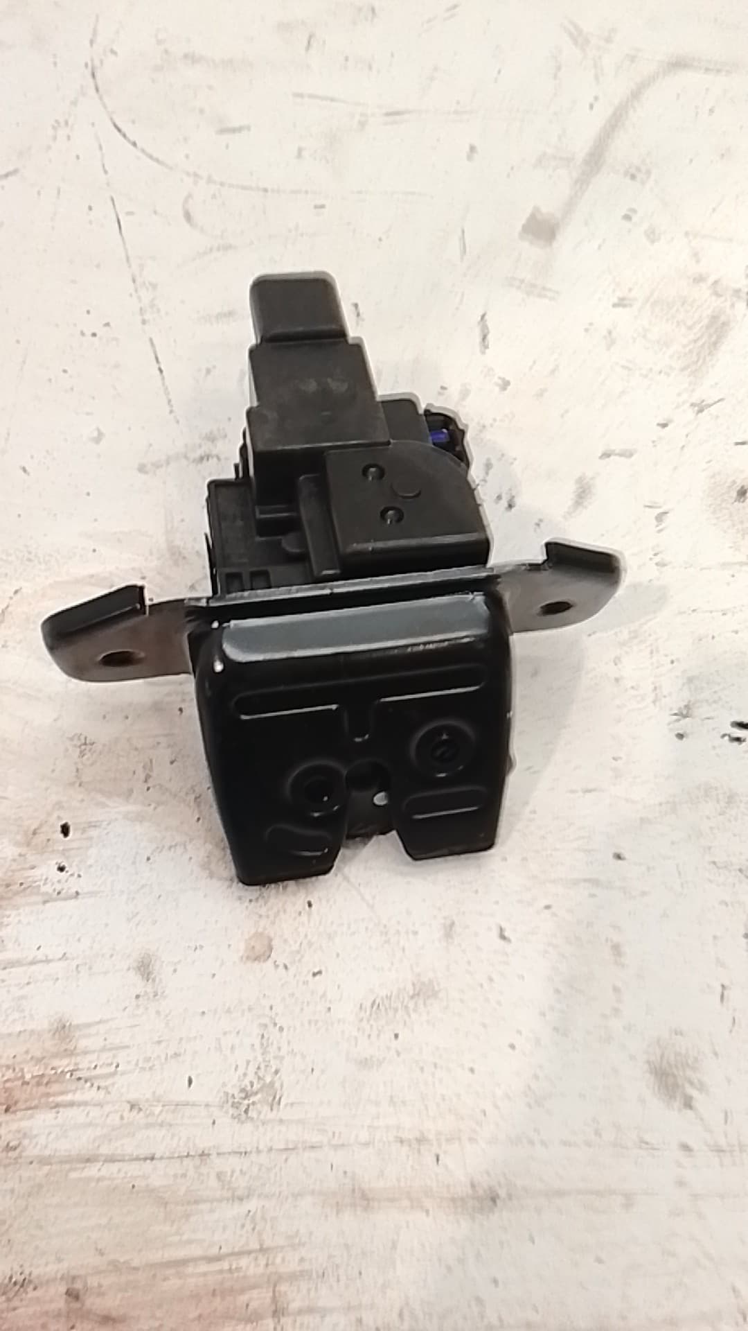 Cerradura maletero / porton KIA STONIC