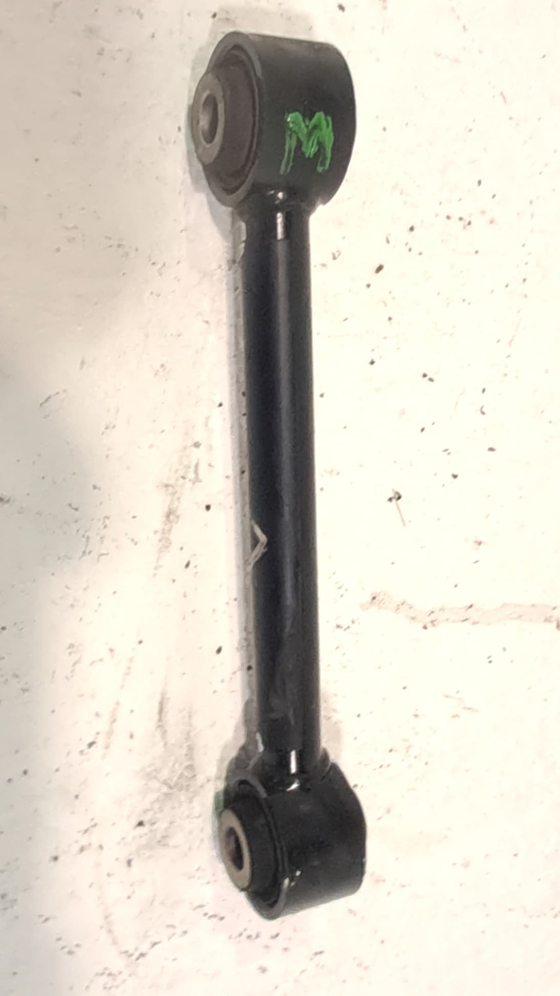 Brazo suspension superior trasero izquierdo KIA SPORTAGE