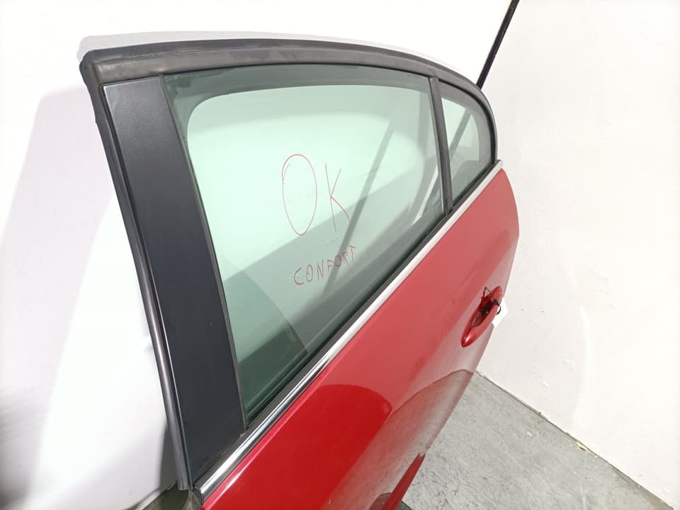Puerta trasera izquierda RENAULT FLUENCE 4