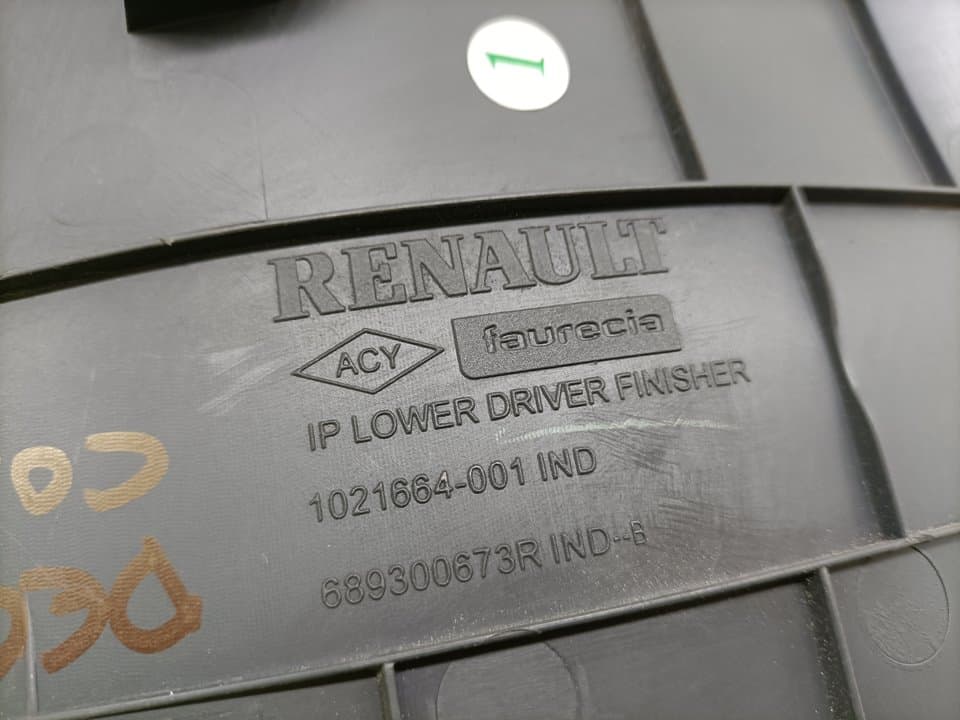 Plastico RENAULT FLUENCE 2
