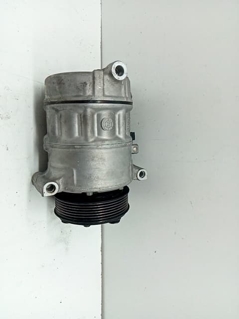 Recambio VOLVO V40 ref. 36001128