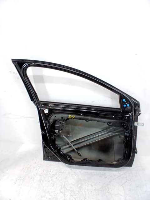Puerta delantera izquierda VOLVO V40