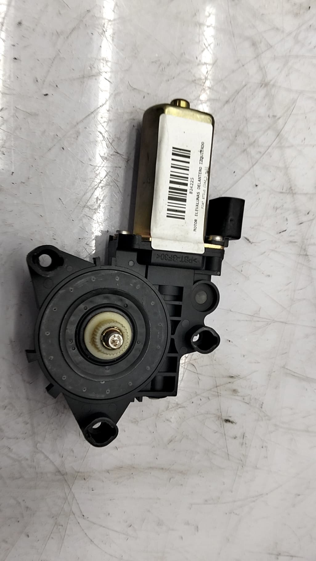 Motor elevalunas delantero izquierdo FIAT STILO (192_)