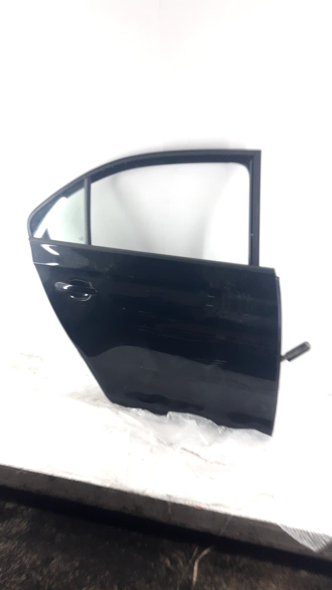 Puerta trasera derecha SEAT TOLEDO (KG3)