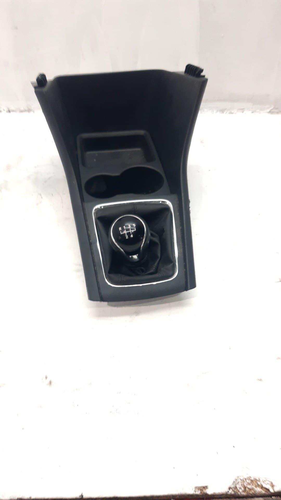 Consola central SEAT TOLEDO (KG3)