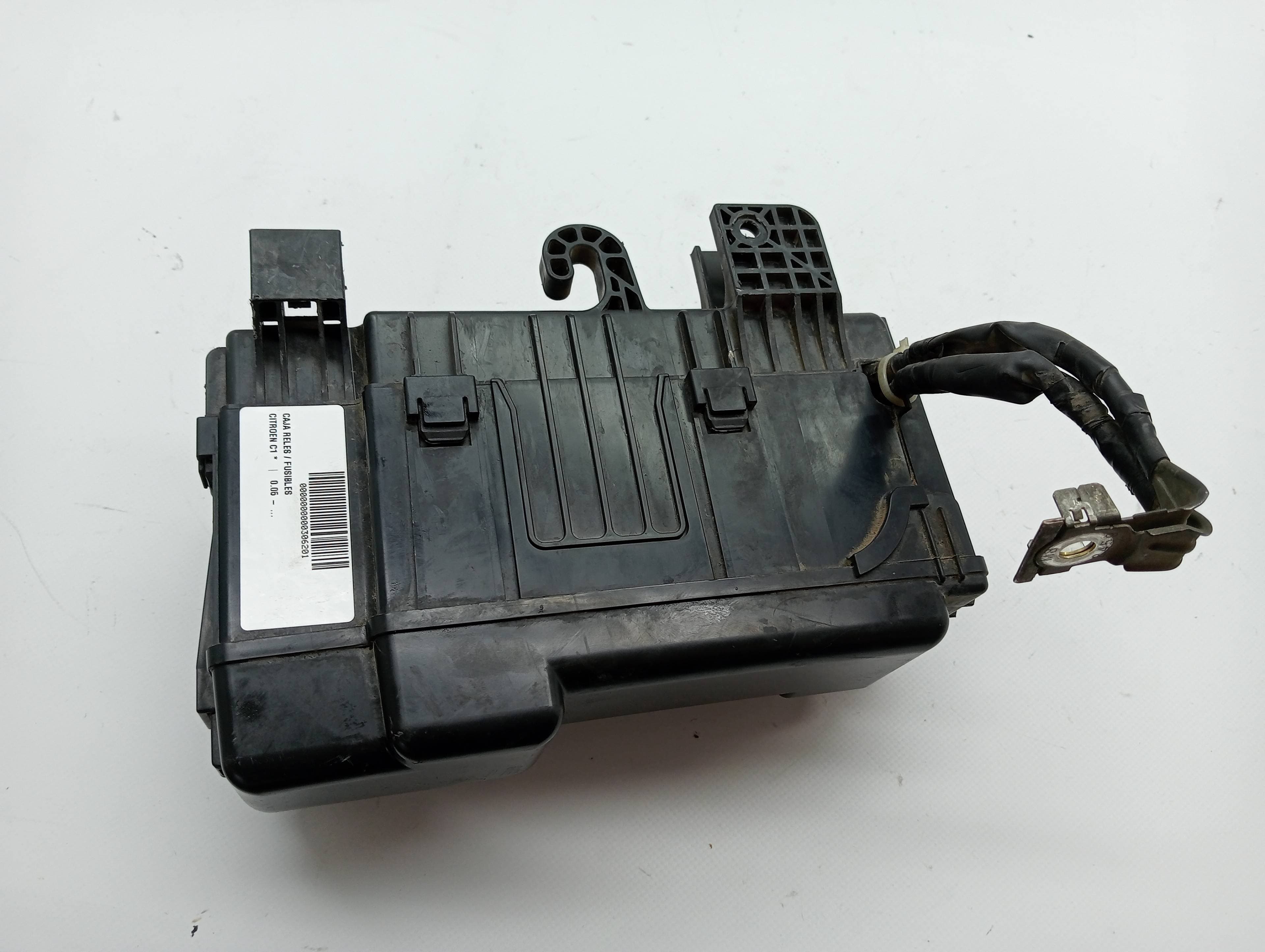 Caja reles / fusibles CITROEN C1 2
