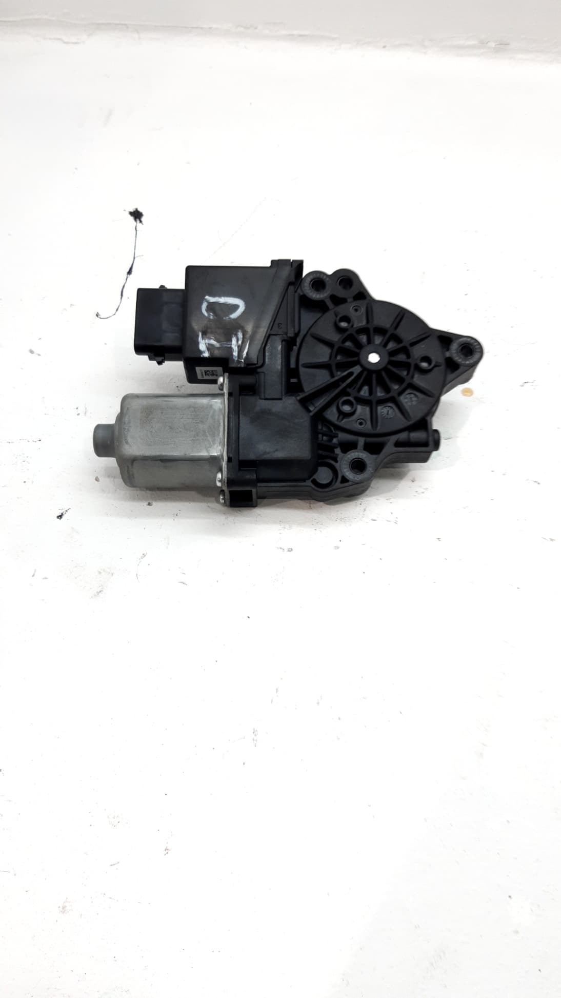 Motor elevalunas delantero izquierdo KIA CEED 3