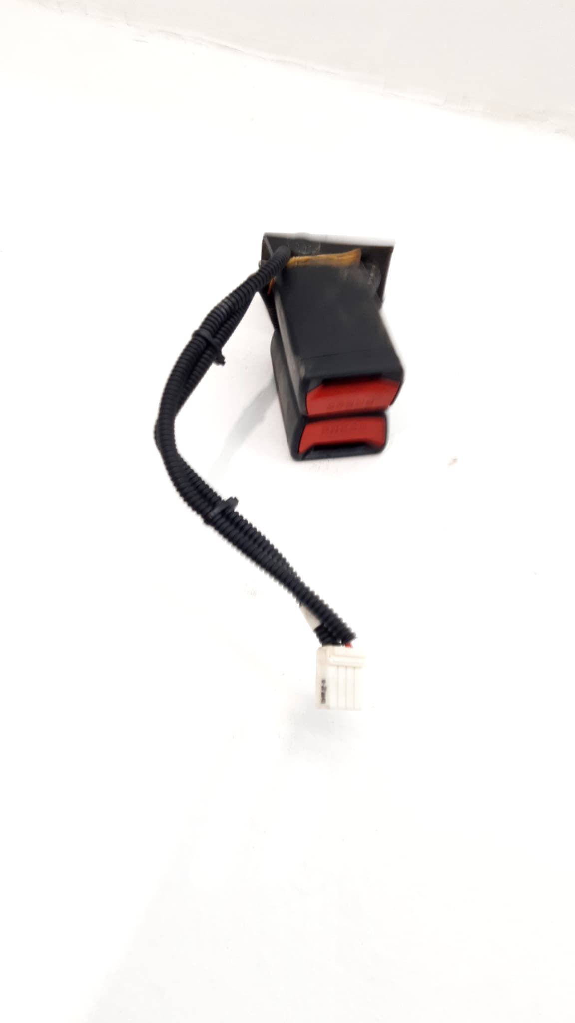 Enganche cinturon trasero central KIA CEED