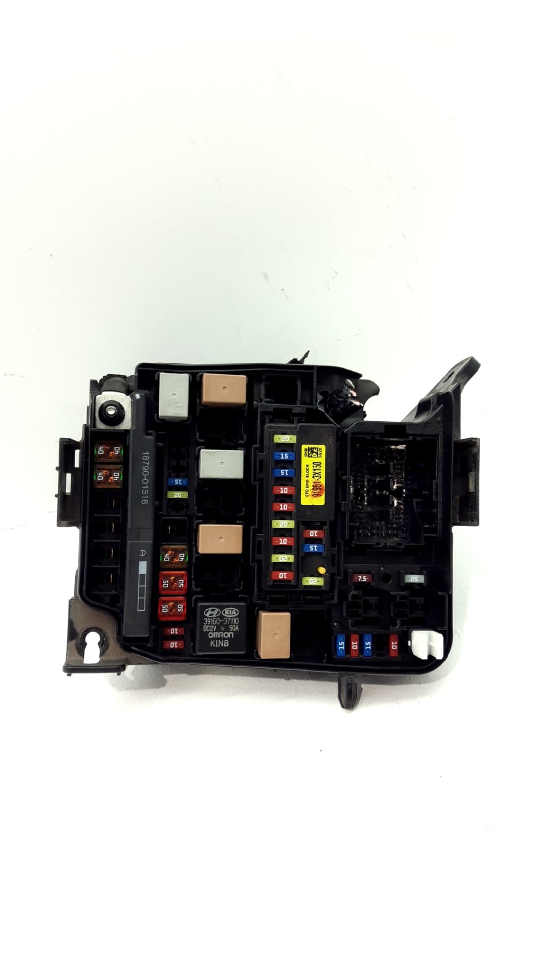 Caja fusibles KIA CEED