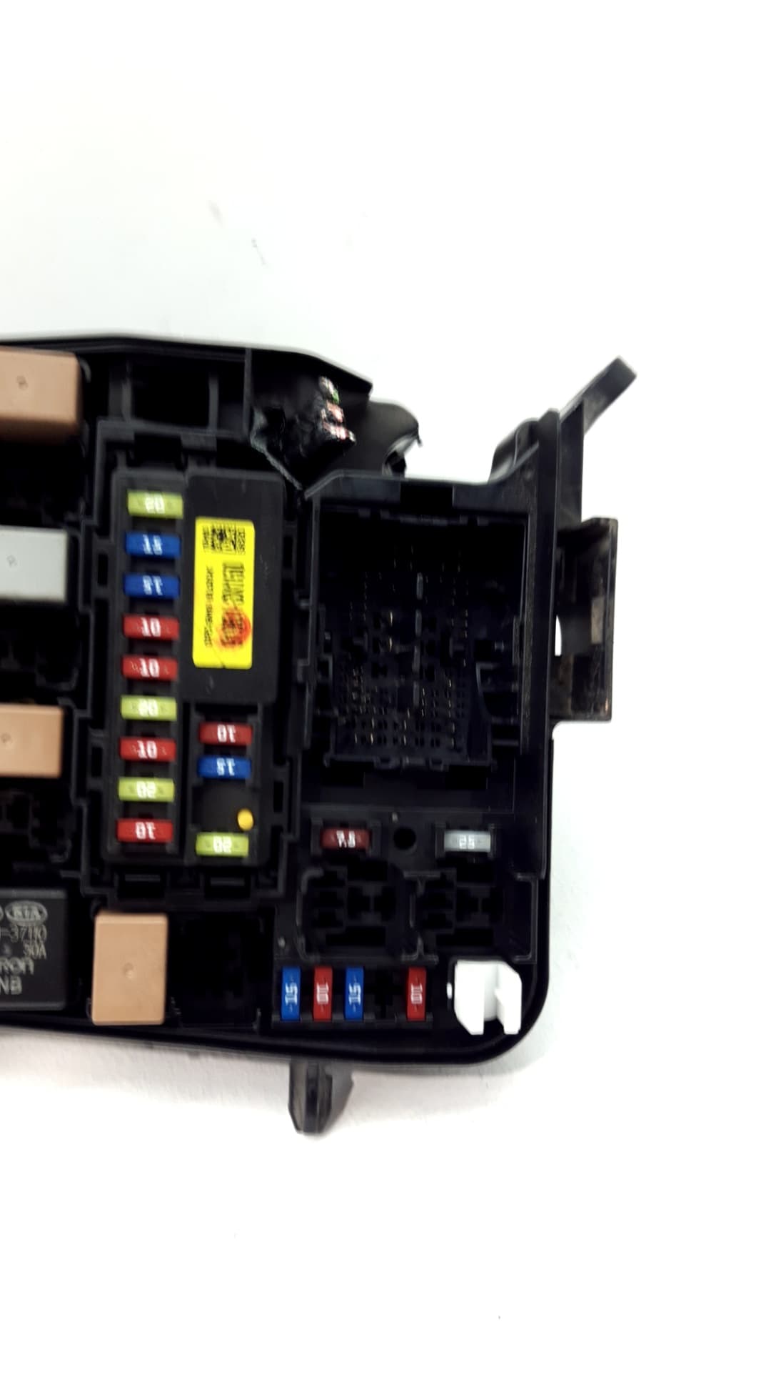 Caja fusibles KIA CEED 4