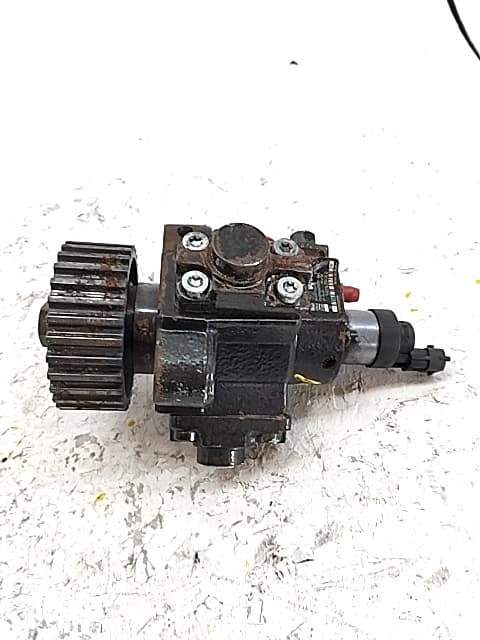 Bomba inyeccion IVECO DAILY FURGÓN 2