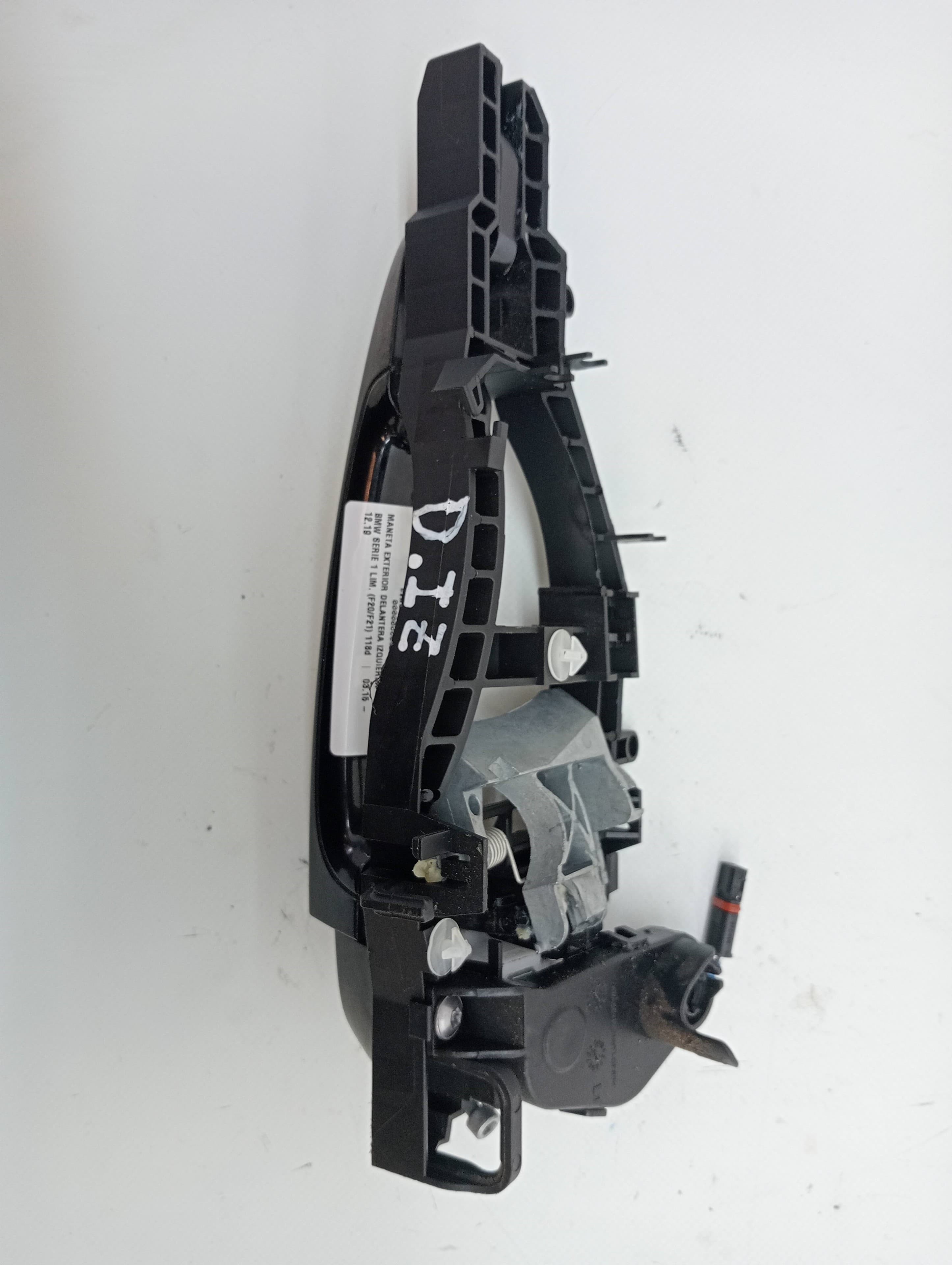 Maneta exterior delantera izquierda BMW SERIE 1 LIM 3