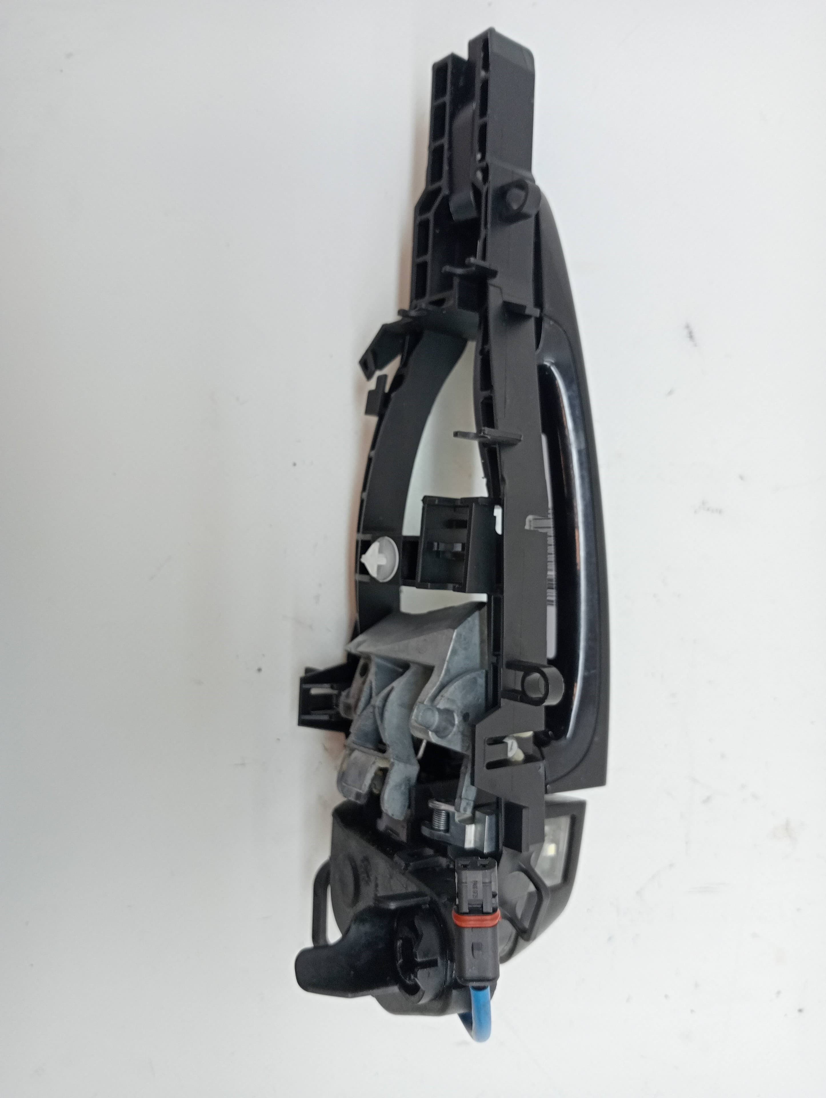 Maneta exterior delantera izquierda BMW SERIE 1 LIM 2