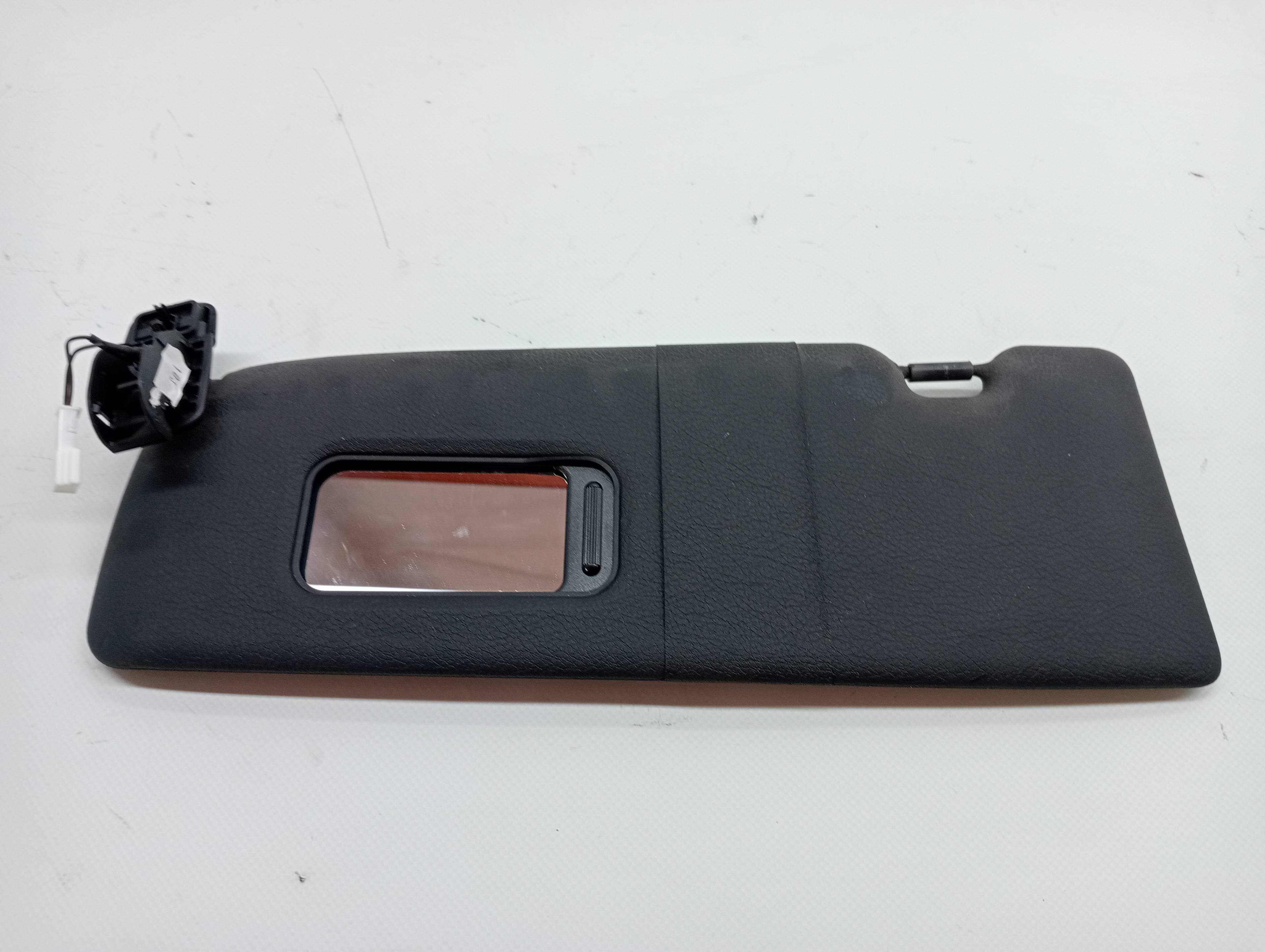 Parasol izquierdo BMW SERIE 1 LIM