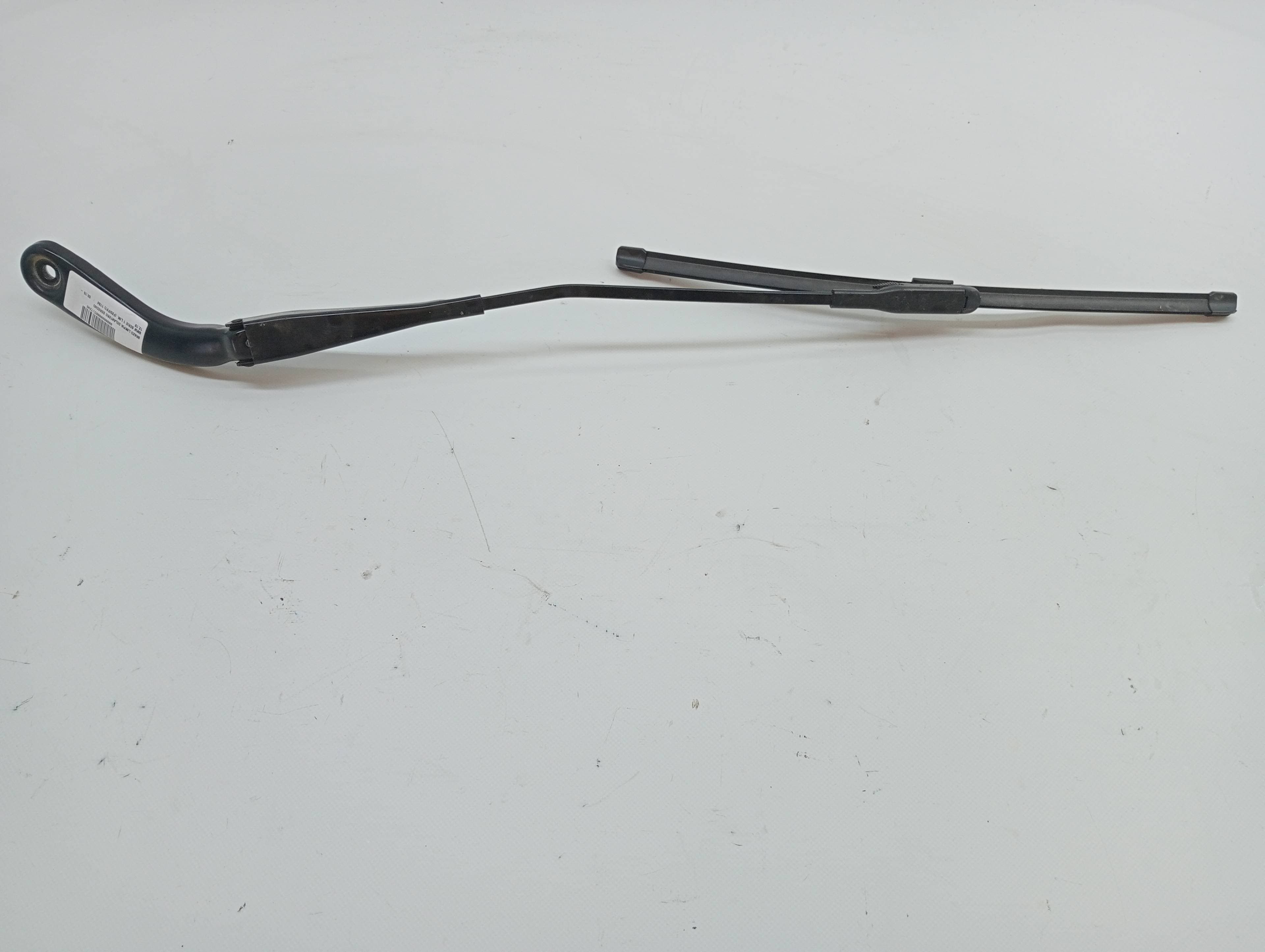 Brazo limpia delantero derecho BMW SERIE 1 LIM