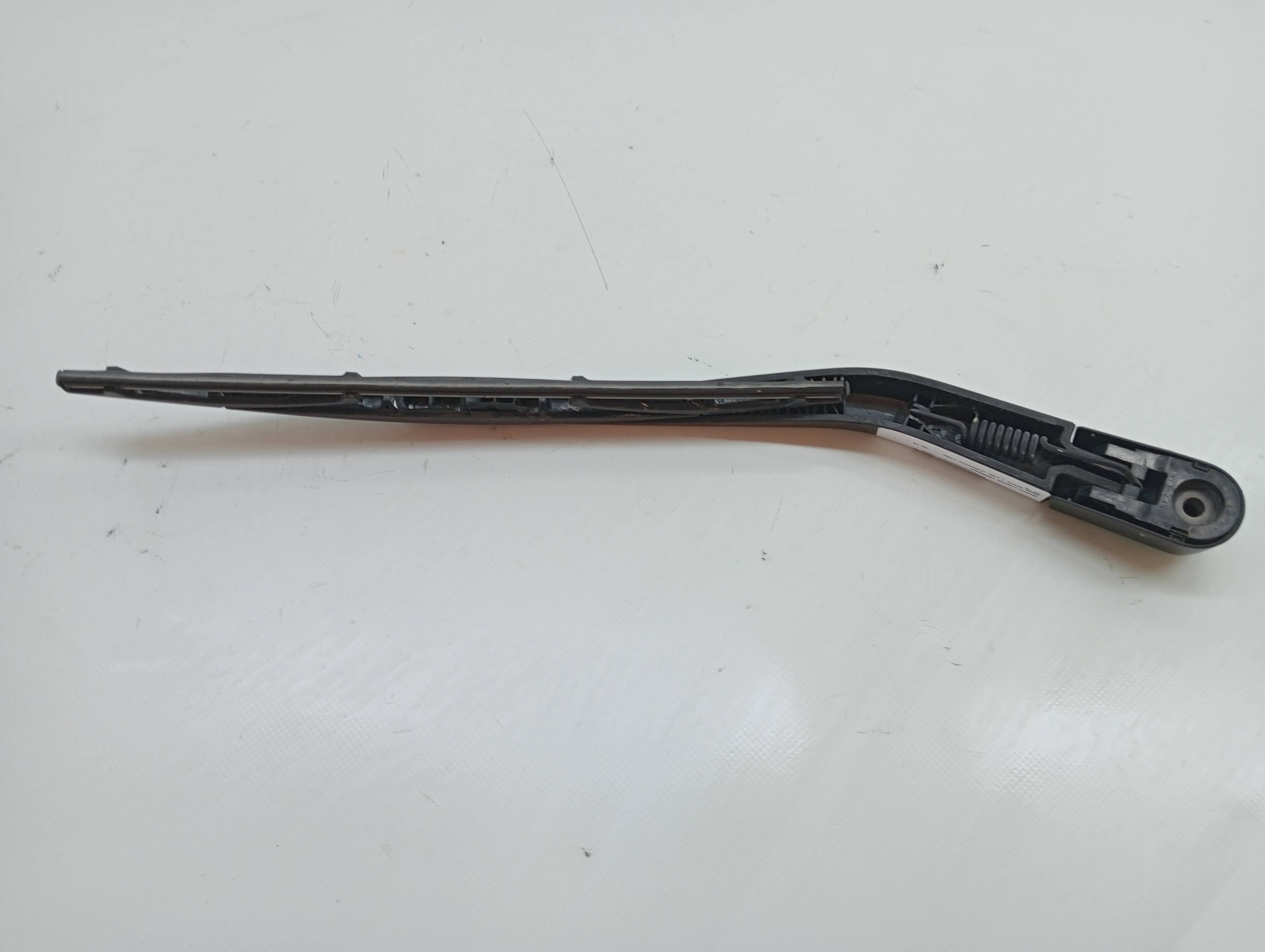 Brazo limpia trasero BMW SERIE 1 LIM 2