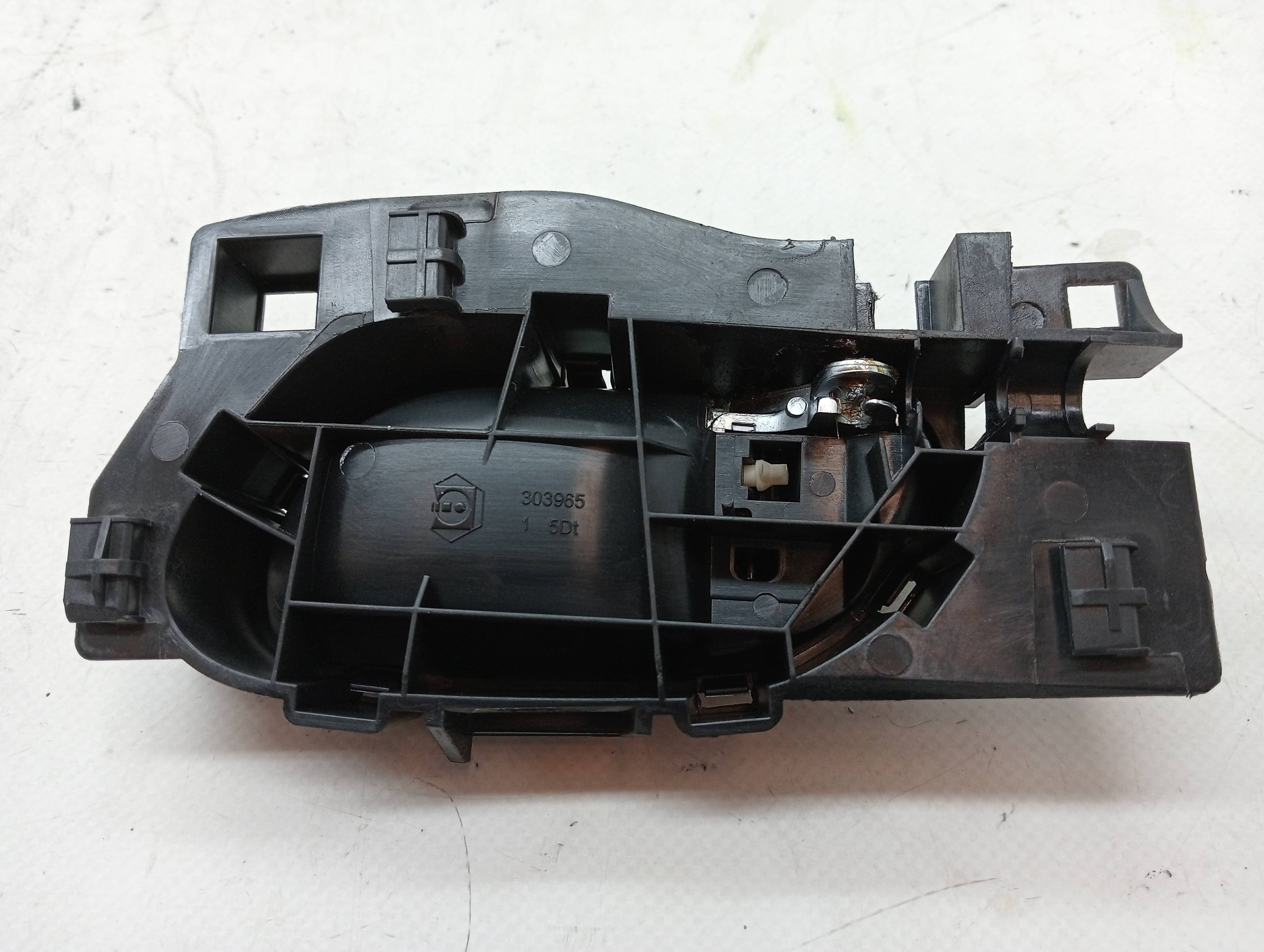 Maneta interior trasera derecha PEUGEOT 208 2