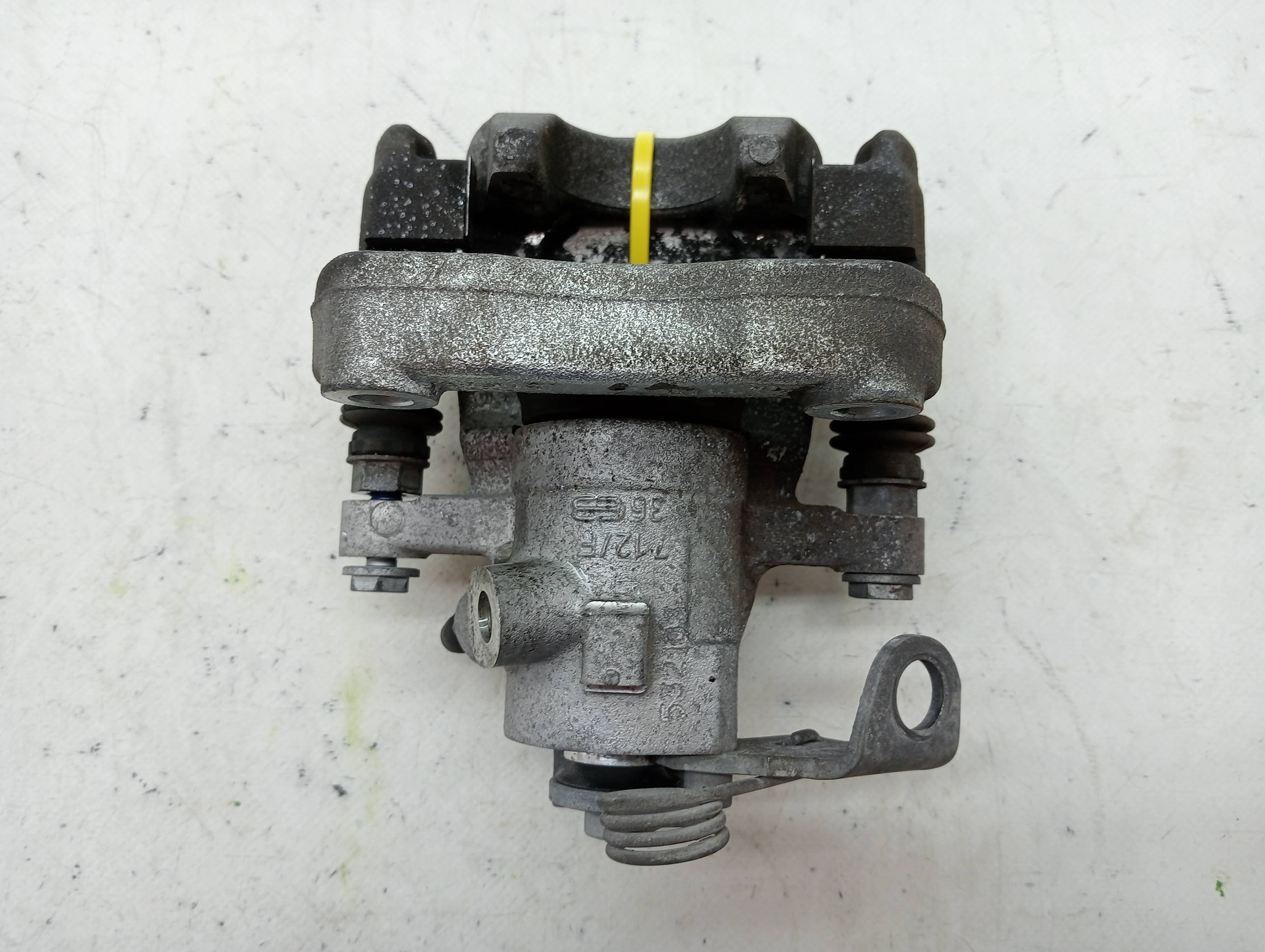 Recambio PEUGEOT 208 ref. 1651755480 3