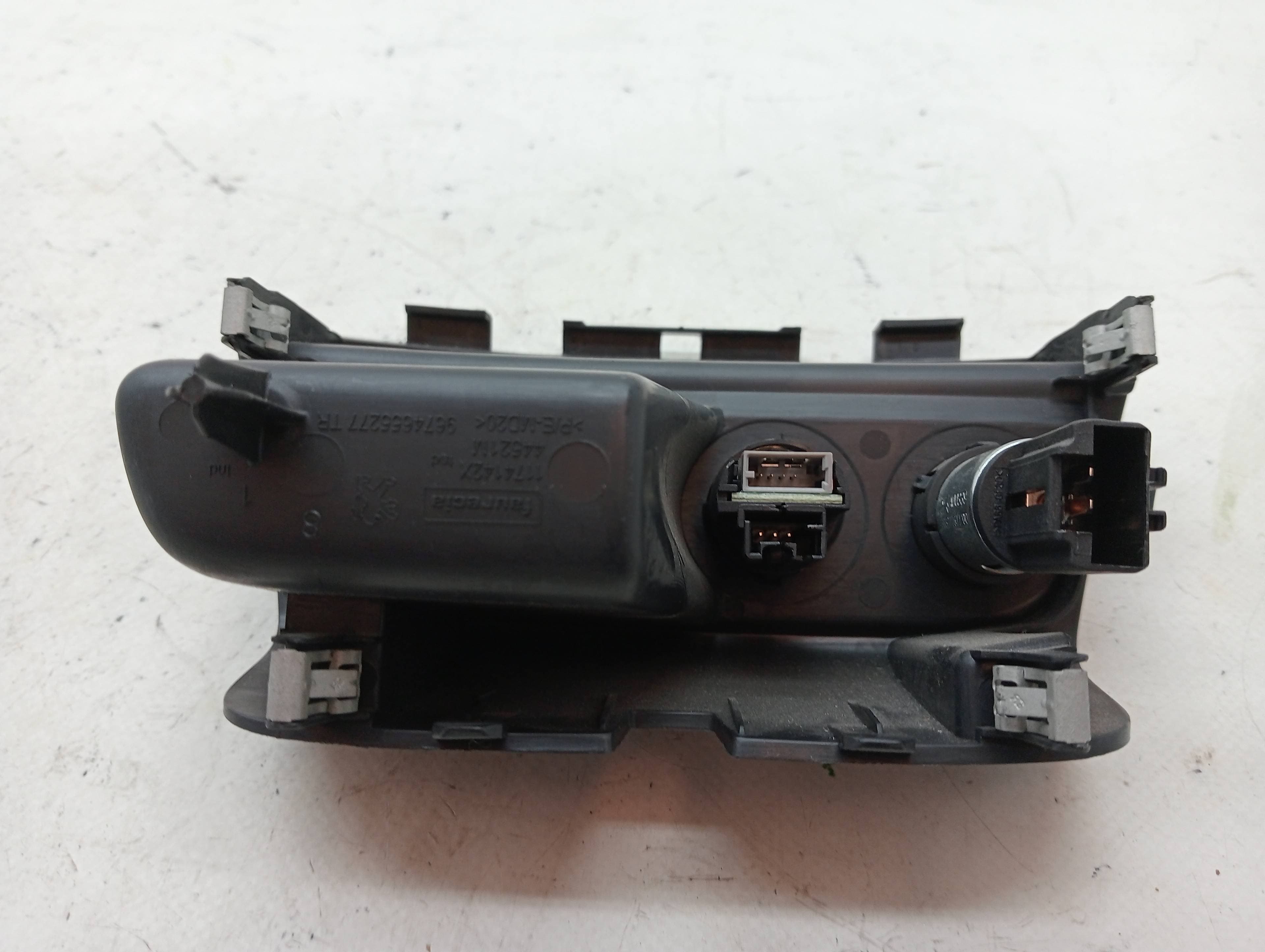 Modulo confort PEUGEOT 208 3