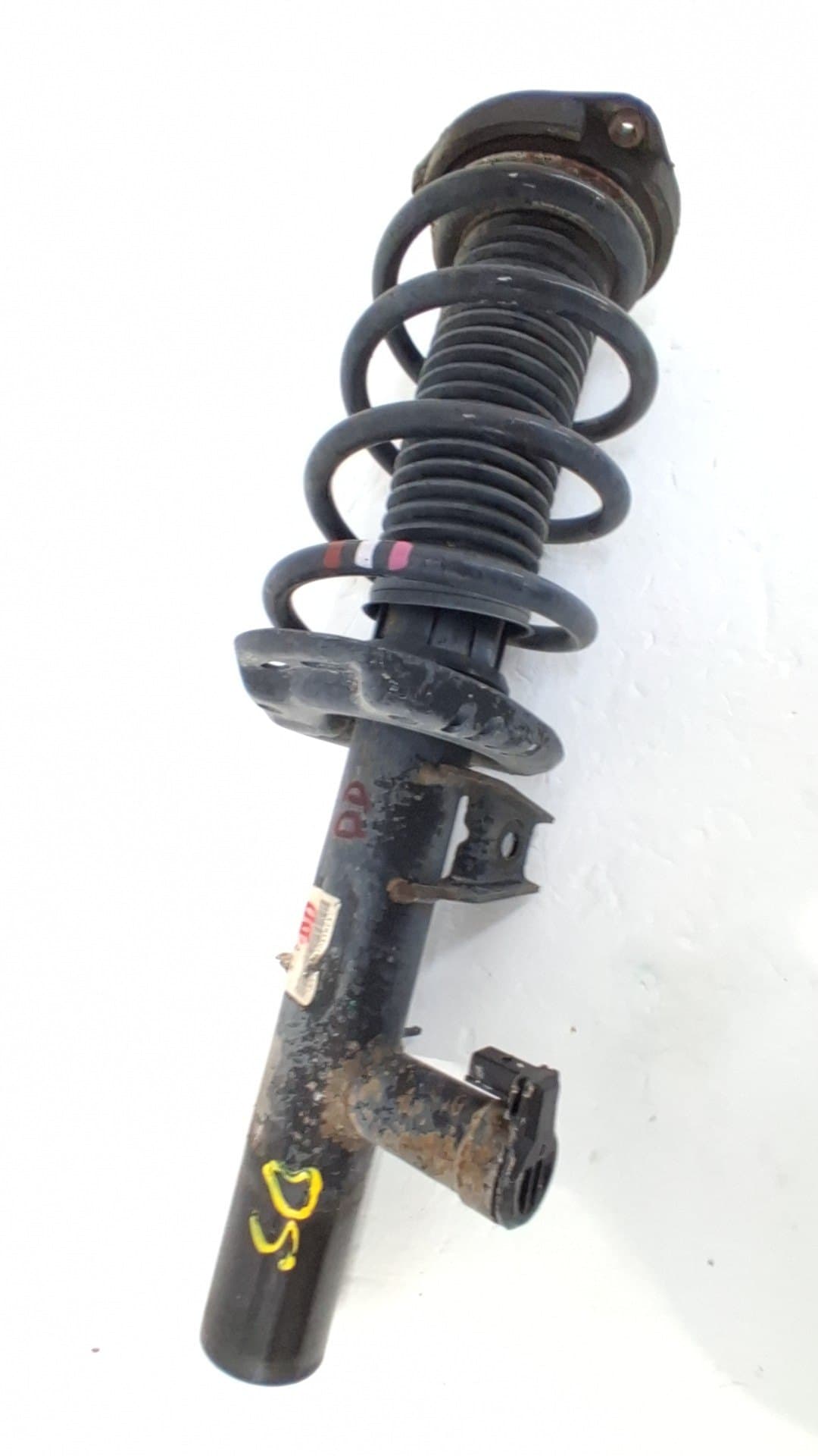 Amortiguador delantero derecho VOLKSWAGEN SCIROCCO (137)