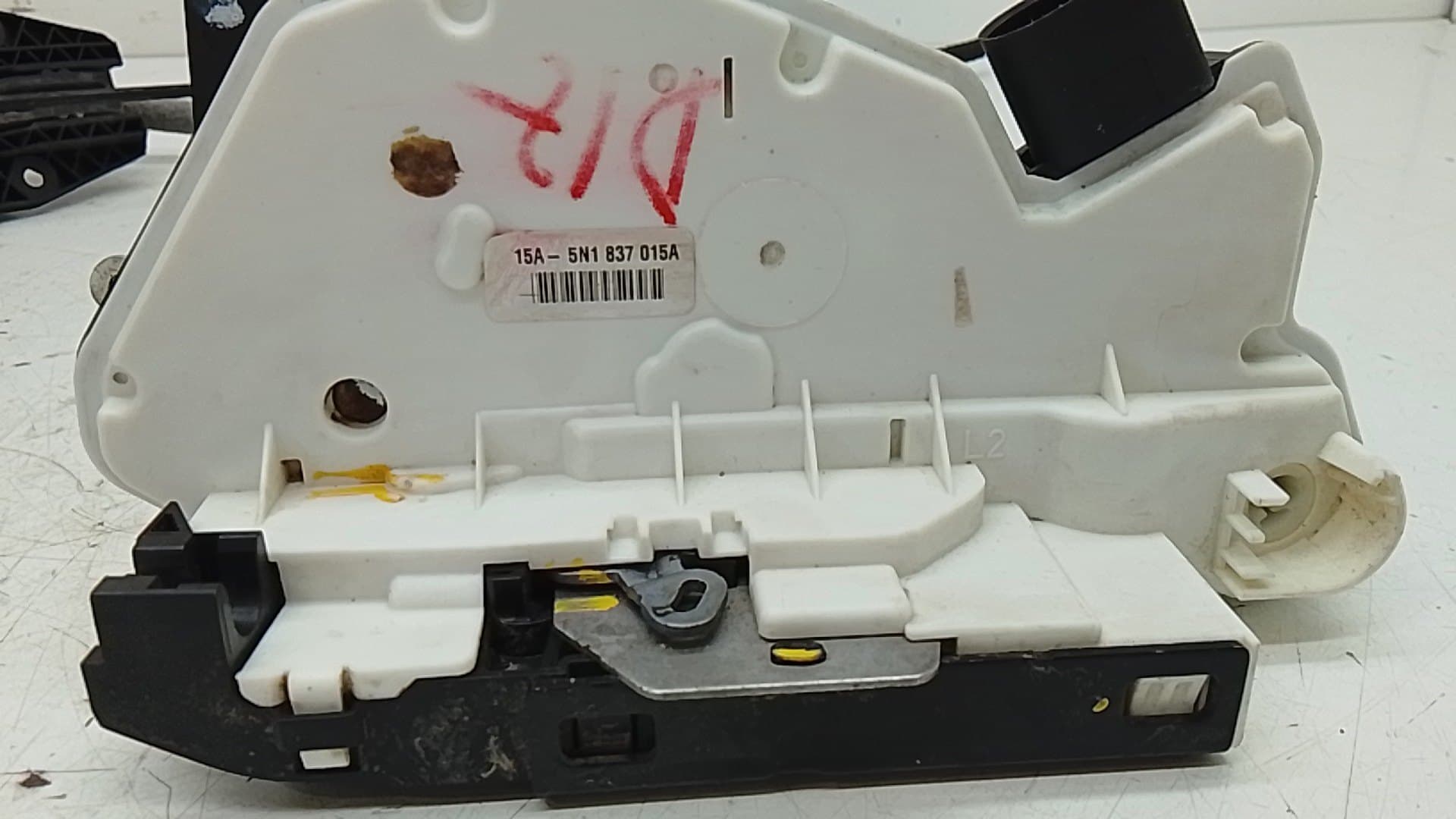 Cerradura puerta delantera izquierda VOLKSWAGEN SCIROCCO (137) 4