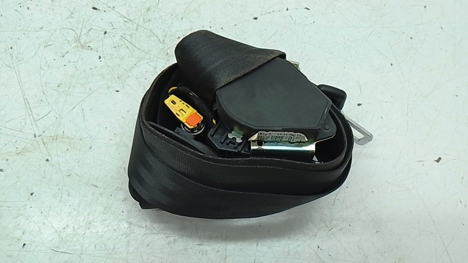Cinturon seguridad delantero izquierdo VOLKSWAGEN SCIROCCO (137) 2