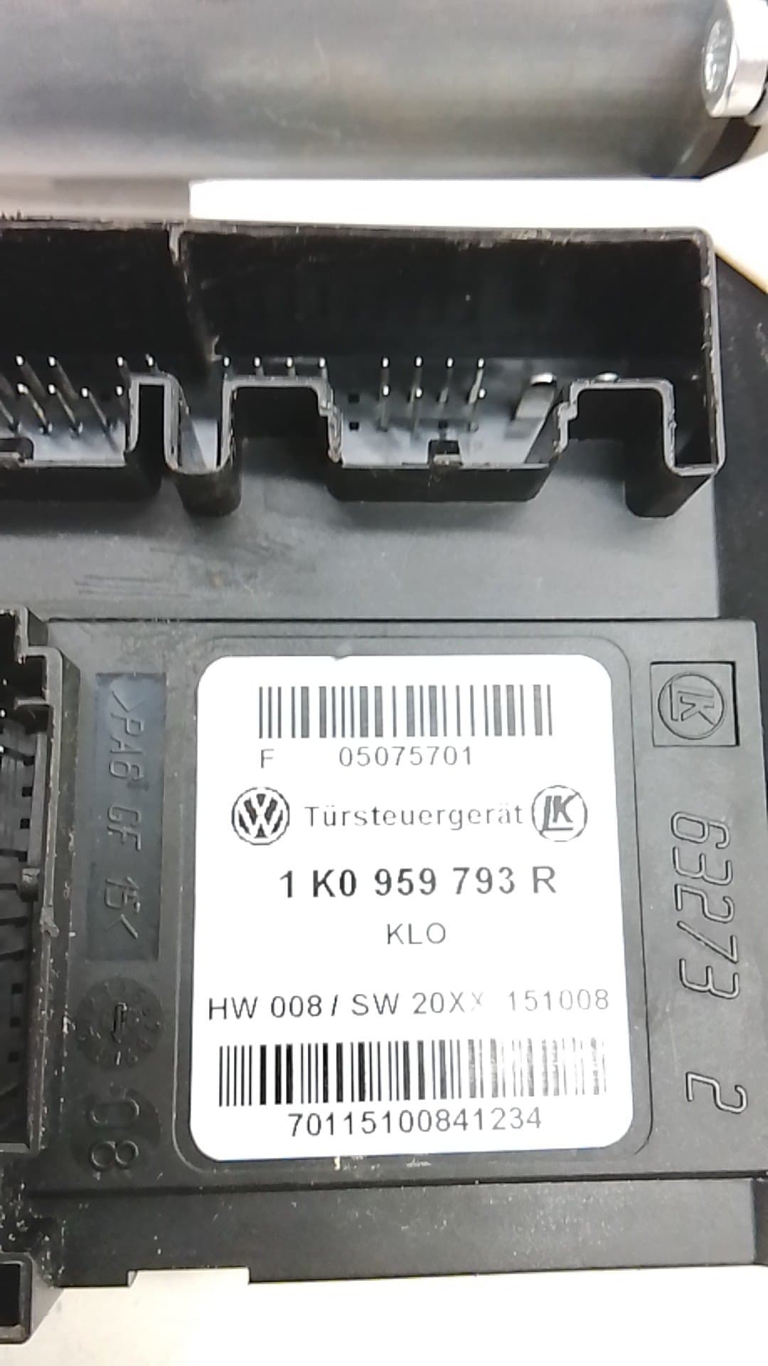 Motor elevalunas delantero izquierdo VOLKSWAGEN SCIROCCO (137) 3