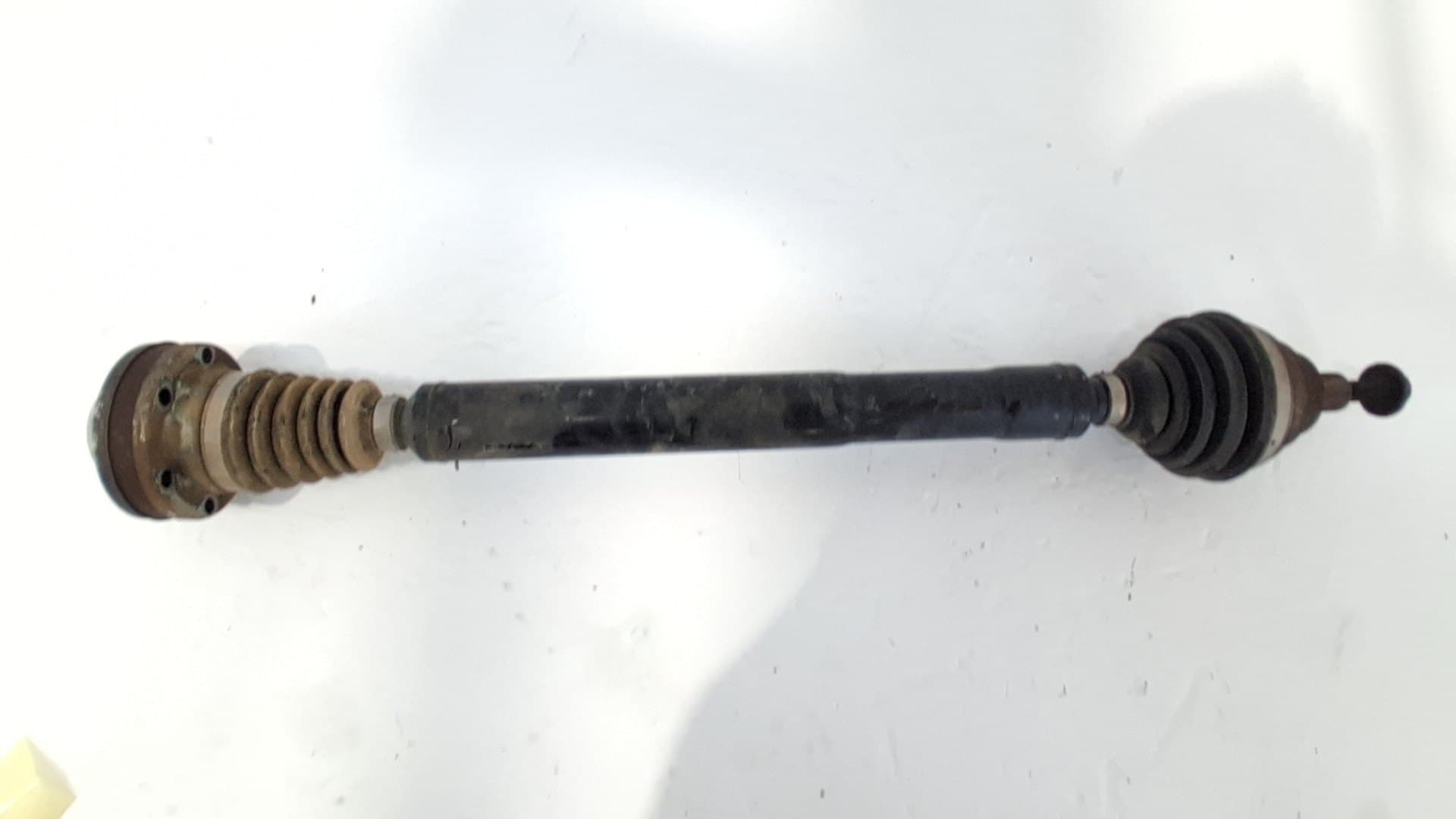 Transmision delantera derecha VOLKSWAGEN SCIROCCO (137)