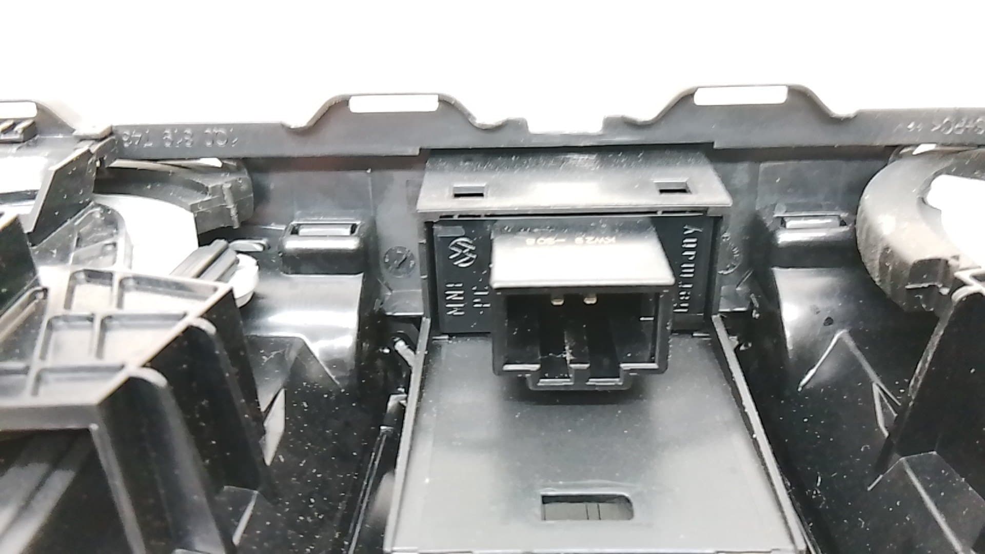 Recambio VOLKSWAGEN SCIROCCO (137) ref. 1Q0819728LUTF 2