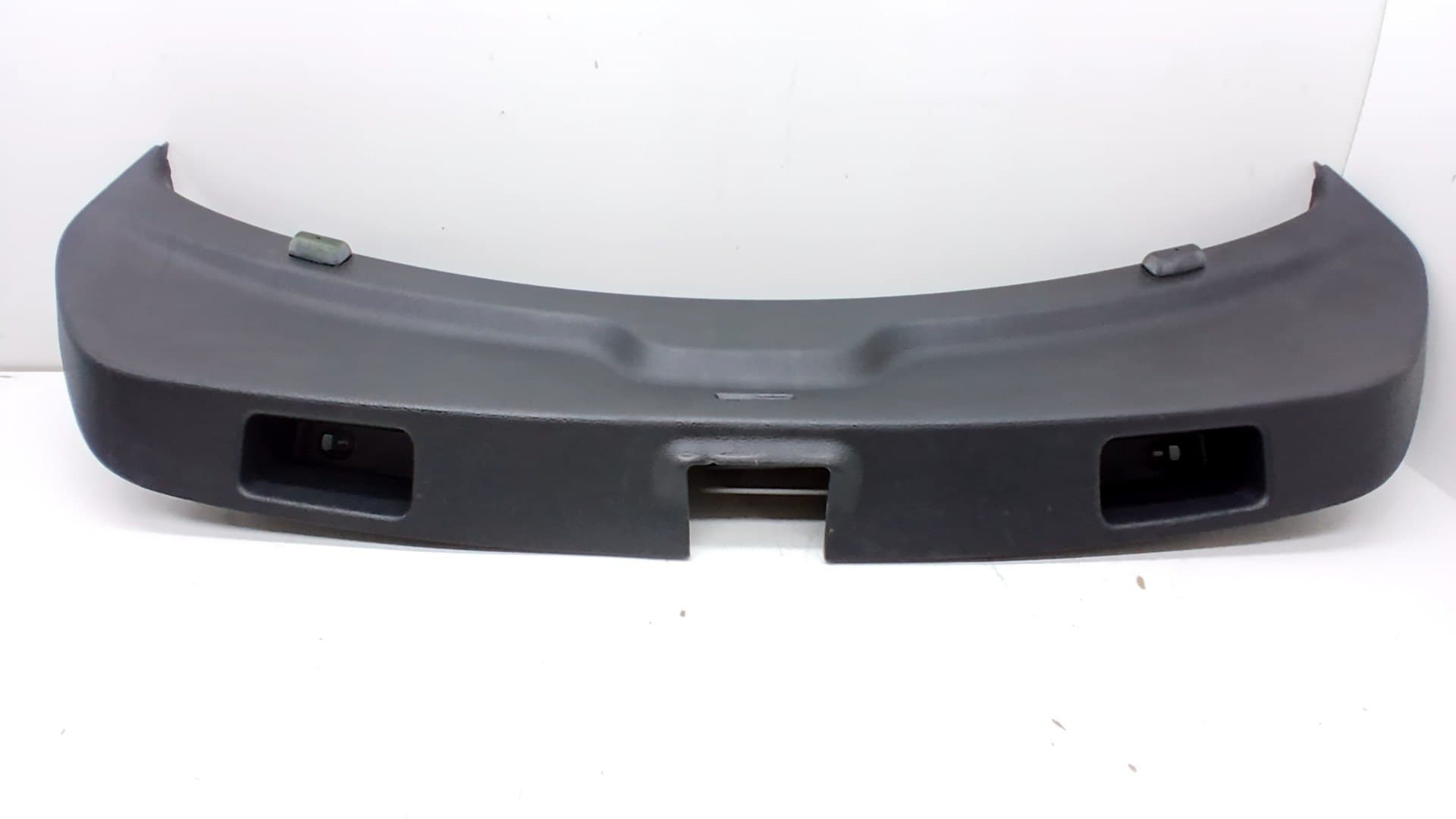 Guarnecido porton trasero VOLKSWAGEN SCIROCCO (137) 5