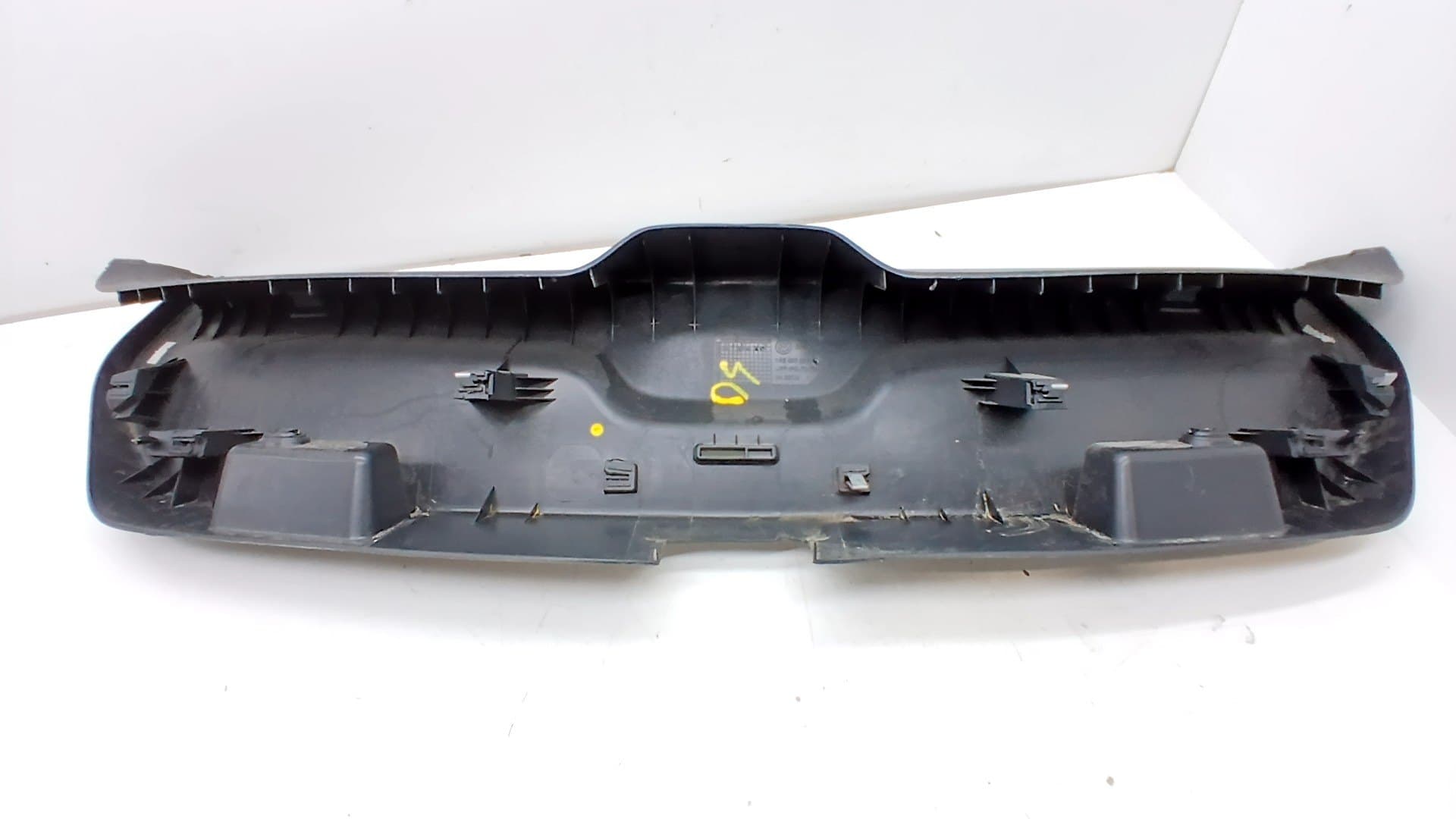 Guarnecido porton trasero VOLKSWAGEN SCIROCCO (137) 3