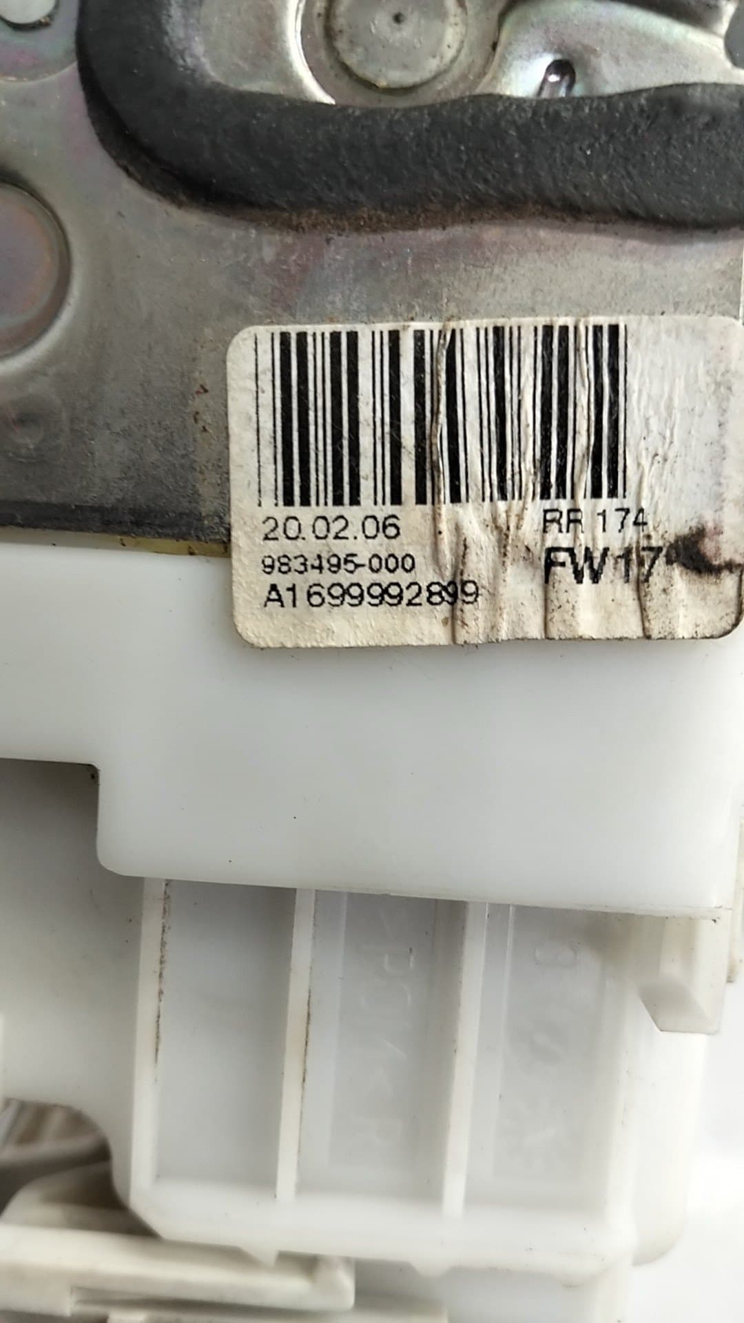 Cerradura puerta trasera derecha MERCEDES-BENZ CLASE A (W169) 2