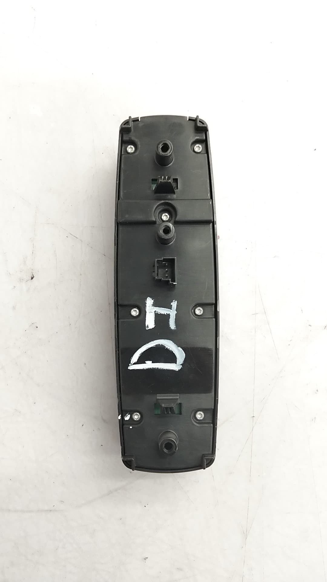 Mando elevalunas delantero izquierdo MERCEDES-BENZ CLASE A (W169) 2