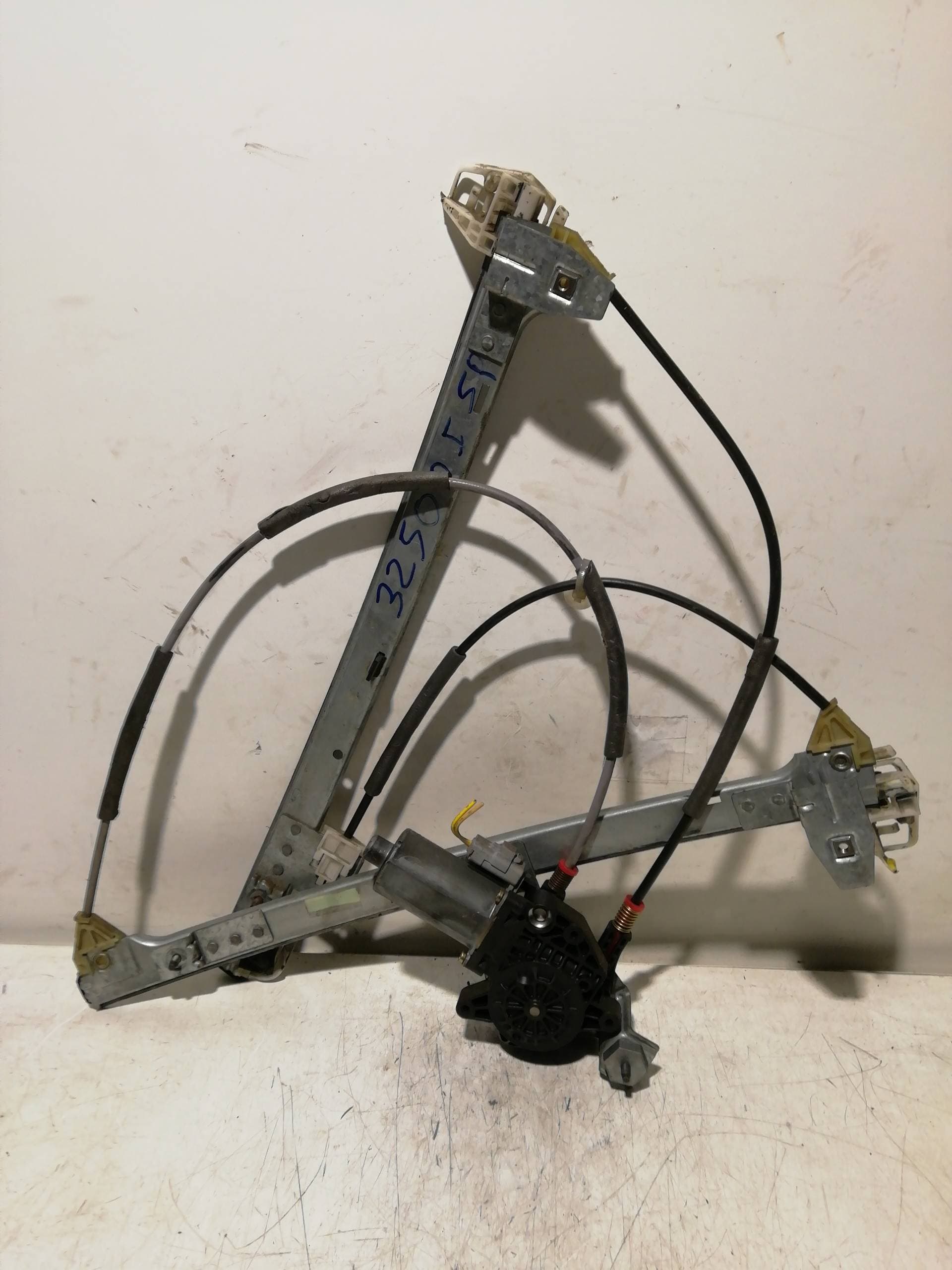 Elevalunas delantero izquierdo CITROEN XSARA BREAK