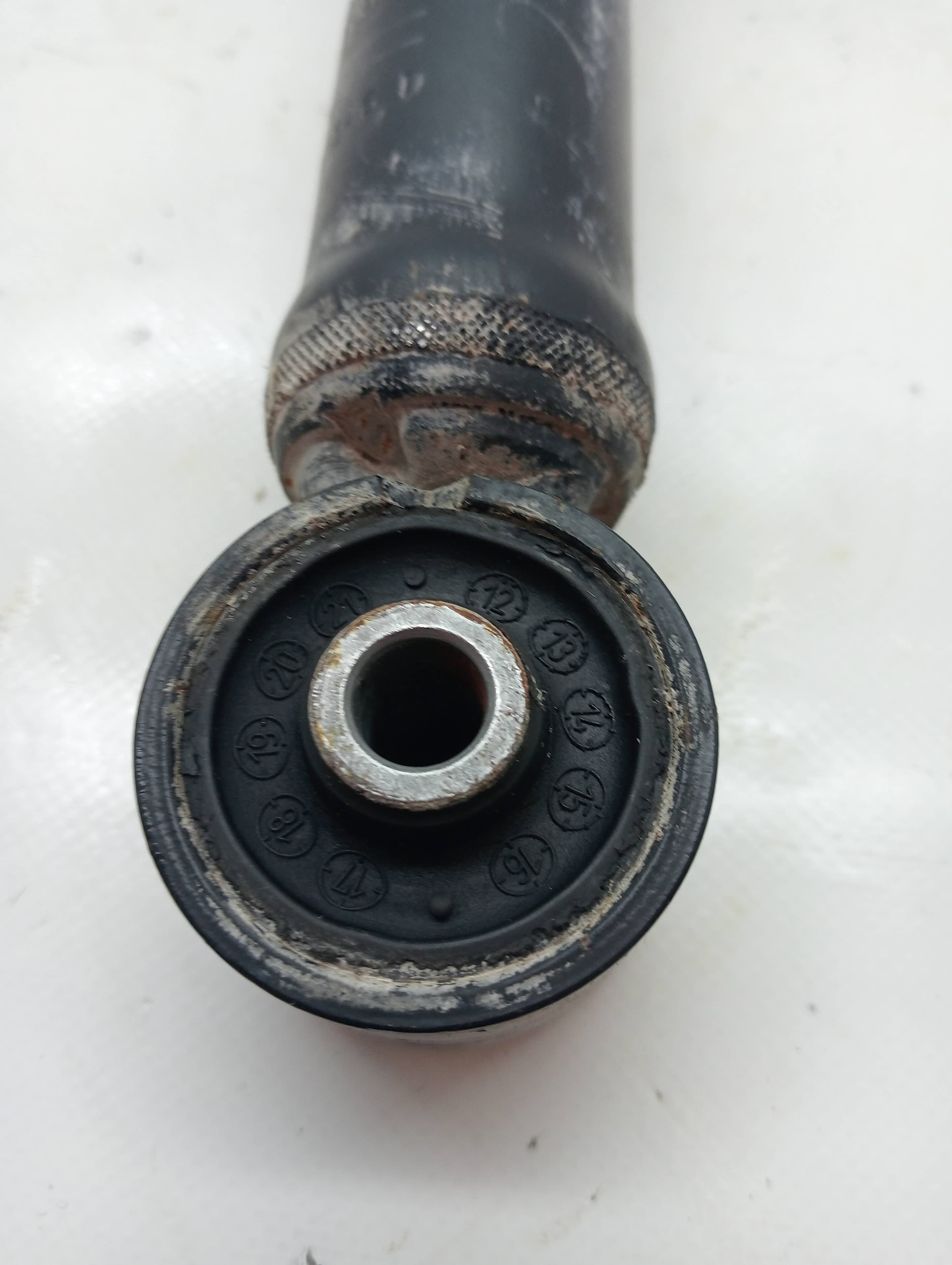 Amortiguador trasero derecho SKODA CITIGO E IV (NE1) 3