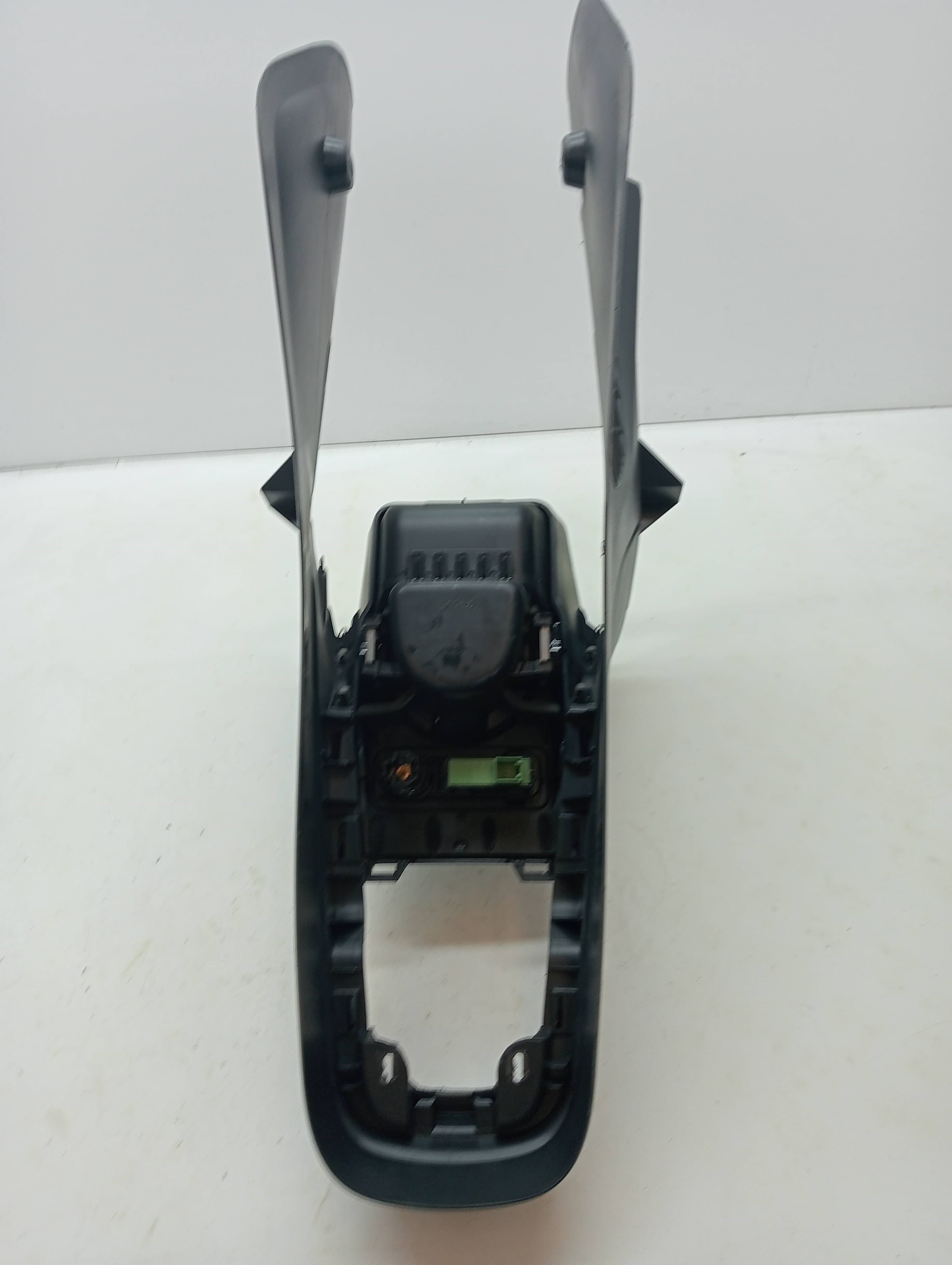 Consola central SKODA CITIGO E IV (NE1) 2