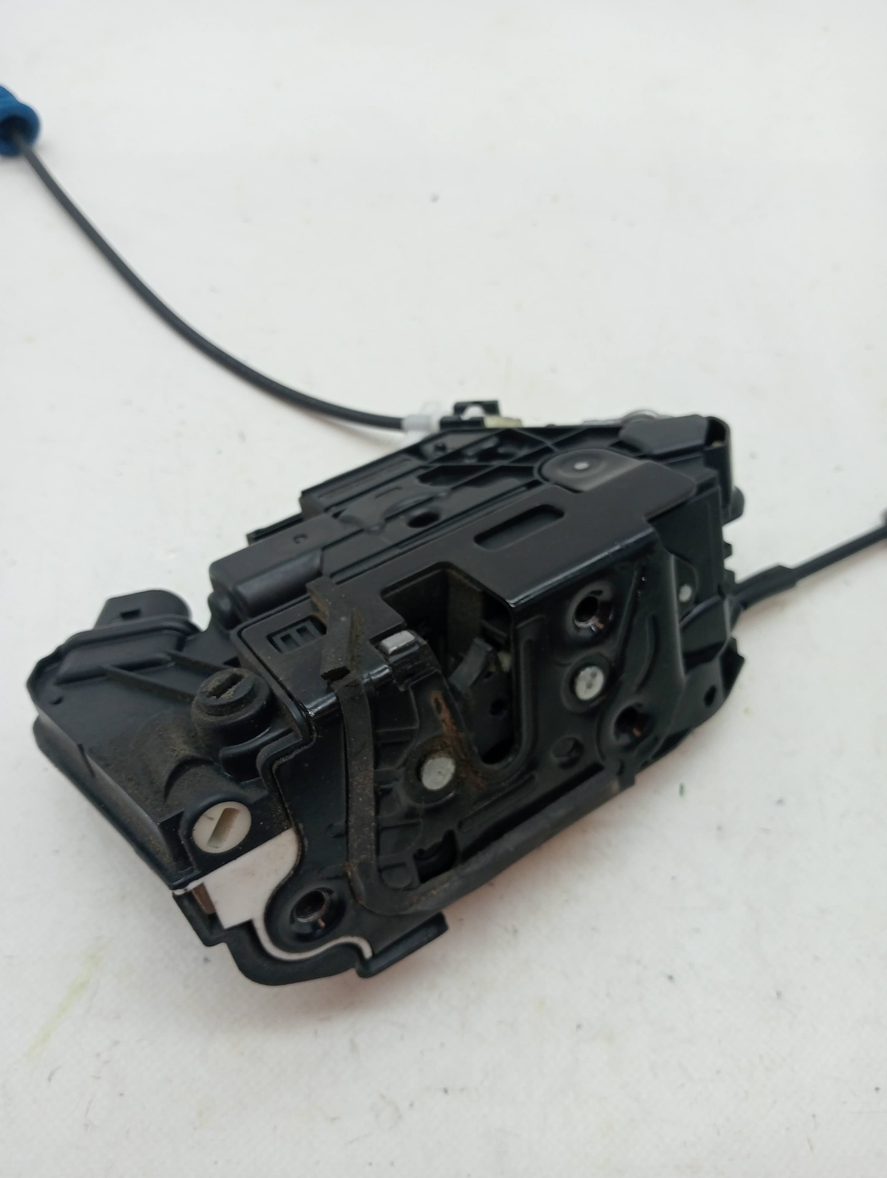 Cerradura puerta trasera izquierda SKODA CITIGO E IV (NE1) 2